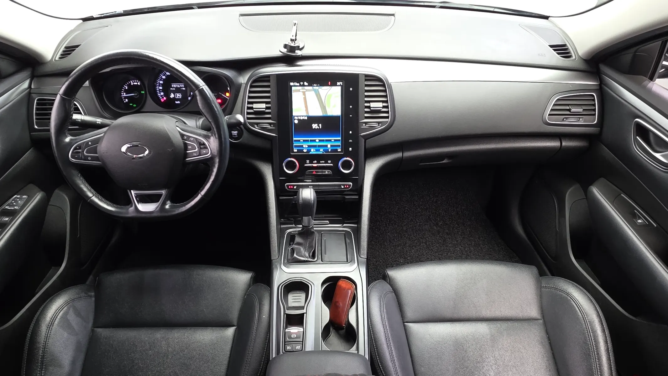 Renault Korea SM6 2.0 LPe SE () 2018 4/5