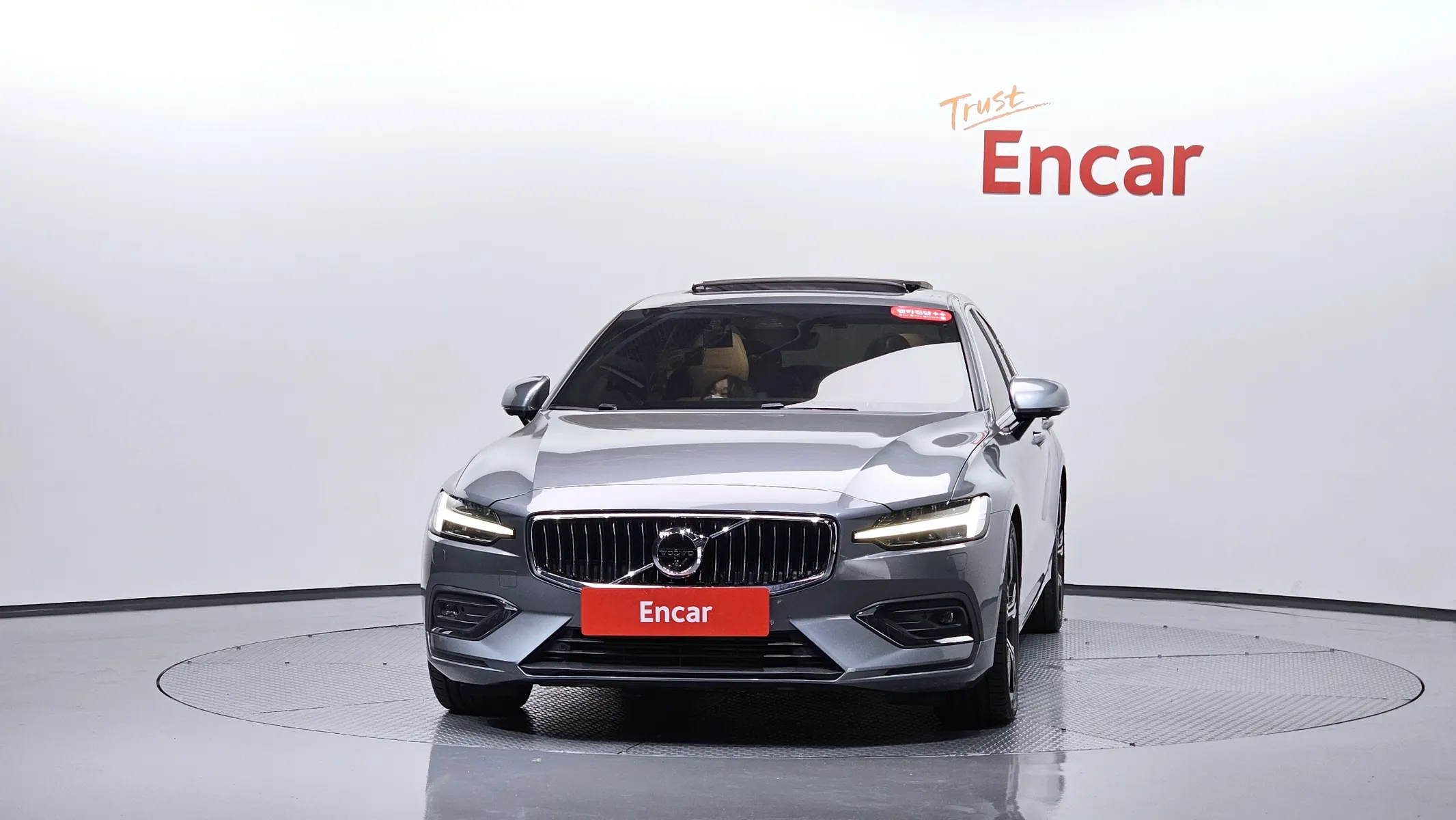 Volvo S60 3 T5 2019 2/5