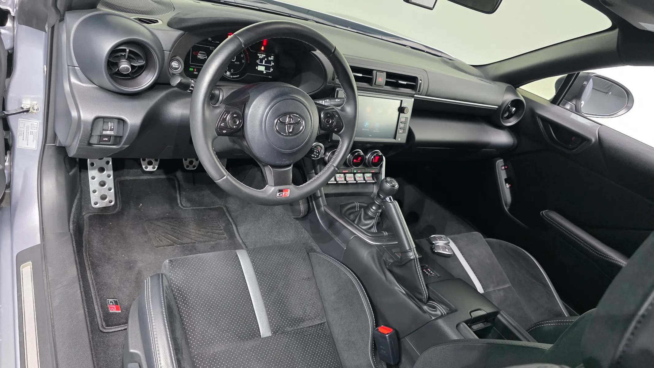 Toyota GR86 2.4 2023 4/5