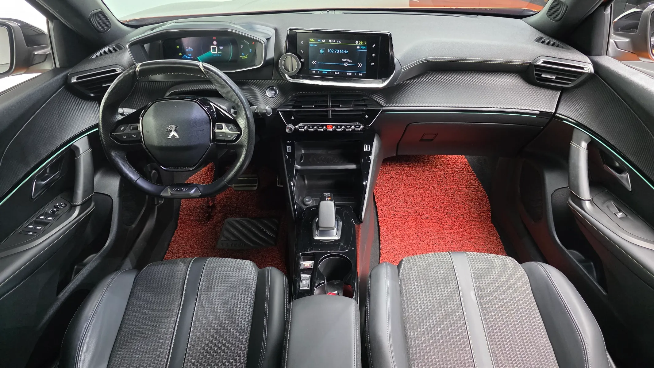 Peugeot e-2008 2 EV GT 2022 4/5