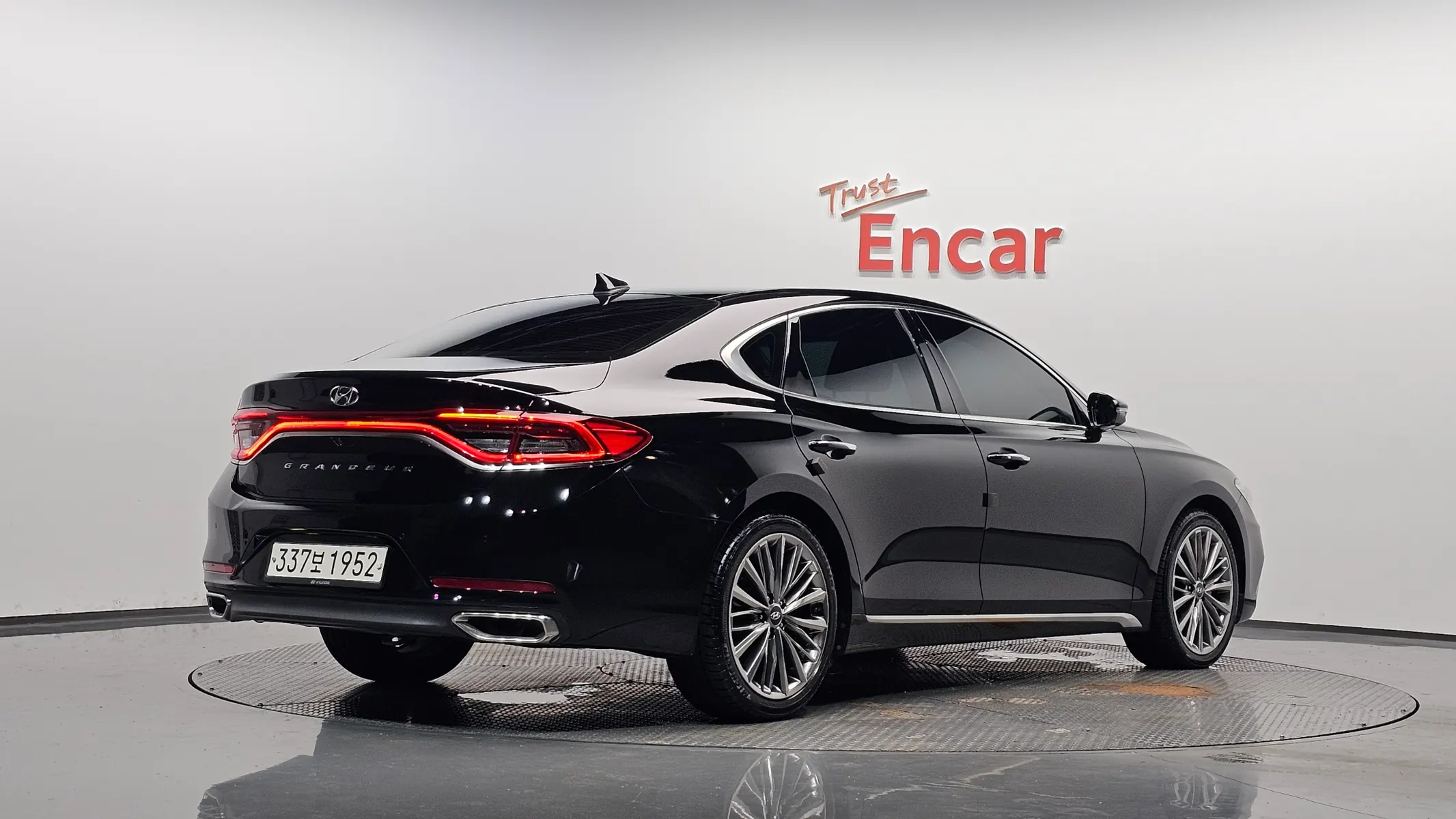 Hyundai IG 3.0 2019 2/35