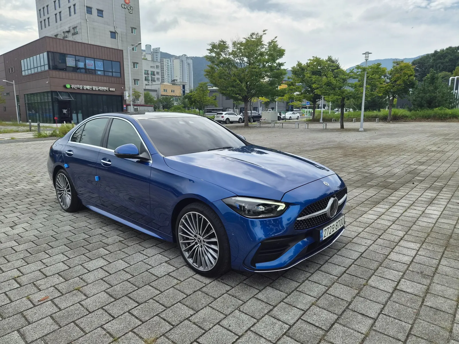 Mercedes-Benz C-Class W206 C300 AMG Line 2022 2/19