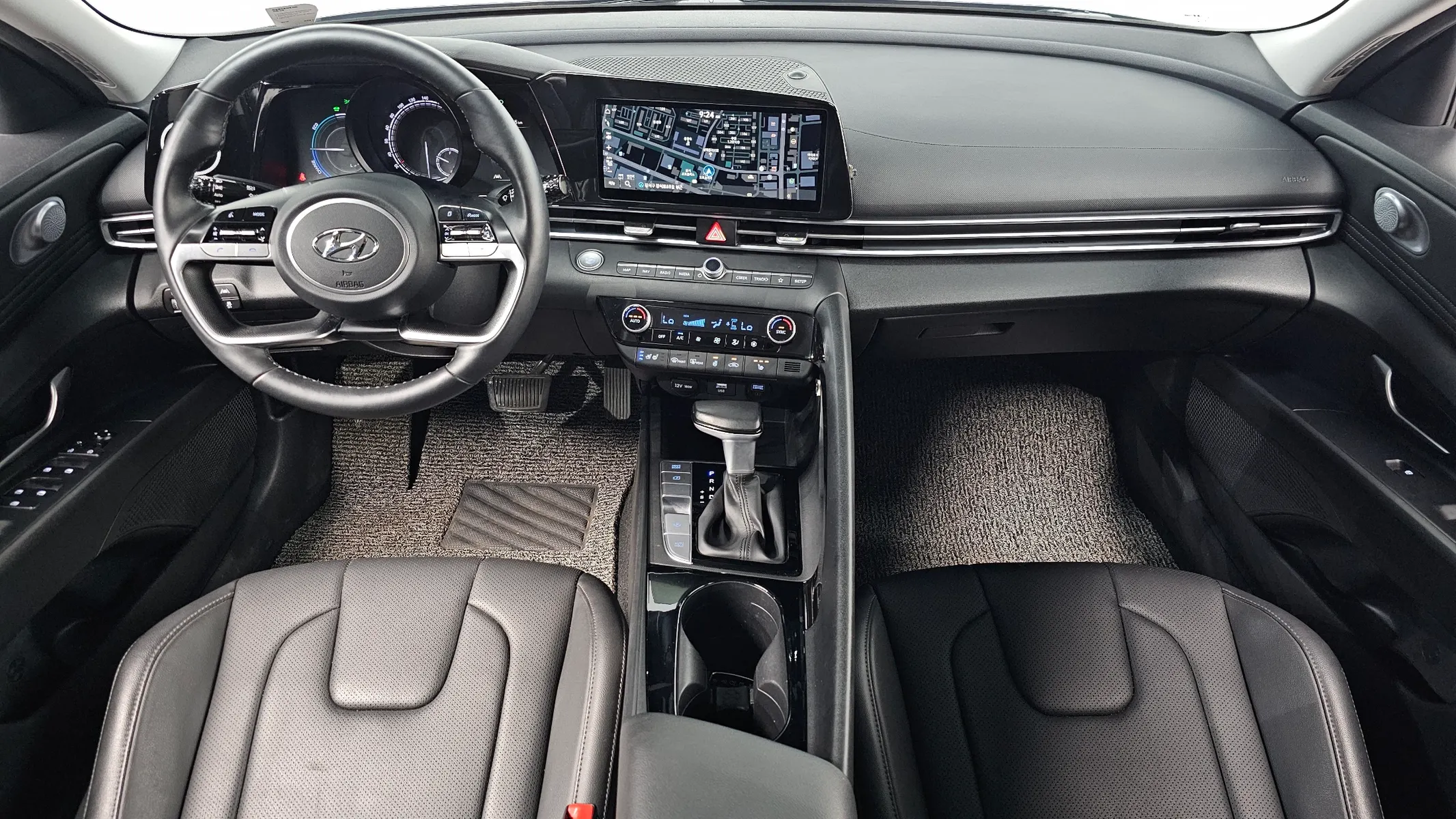 Hyundai (CN7) 2021 4/5
