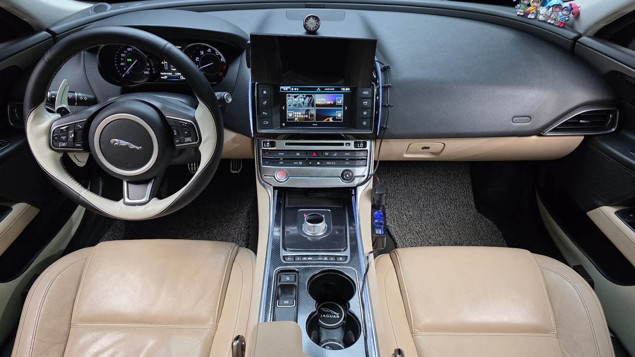 Jaguar XE 20t 2015 4/5