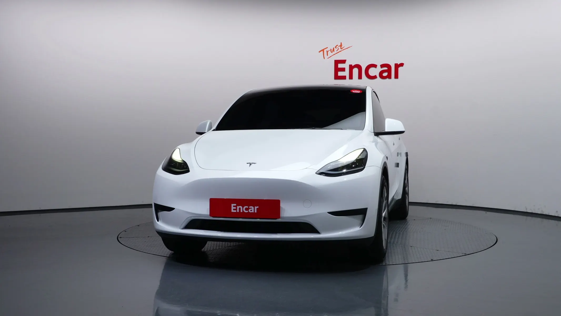 Tesla Y RWD 2023 2/5