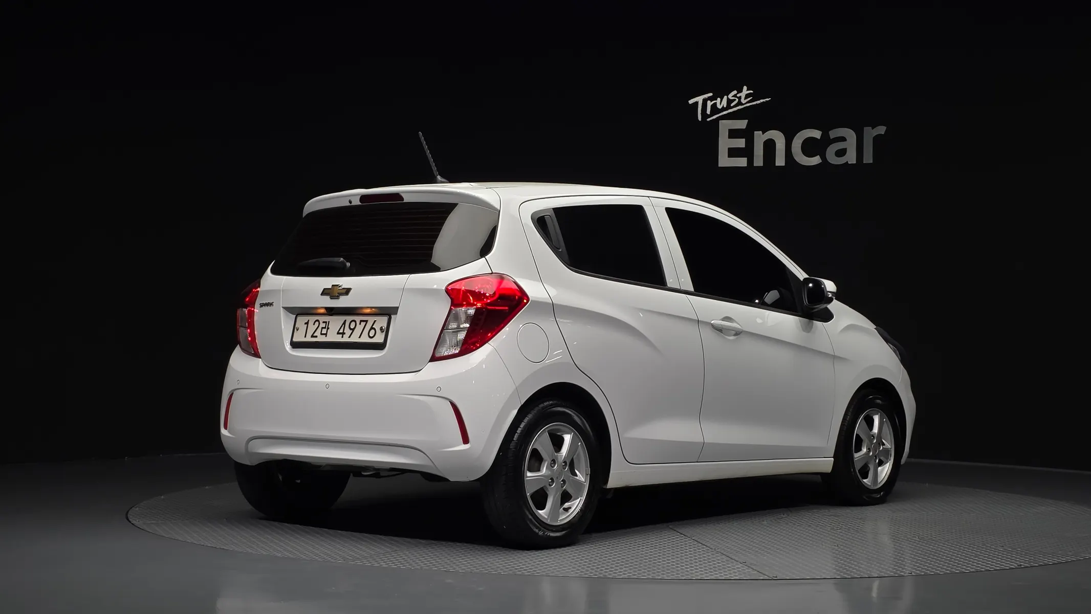 Chevrolet Spark LT 2019 2/36