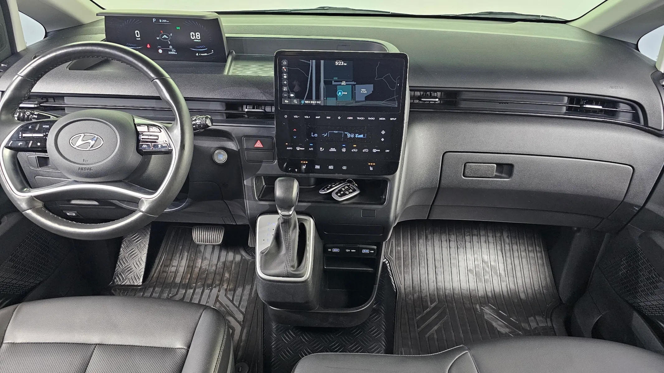 Hyundai Staria 11 2022 4/5