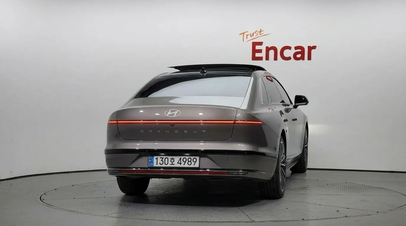 Hyundai (GN7) 2023 3/5