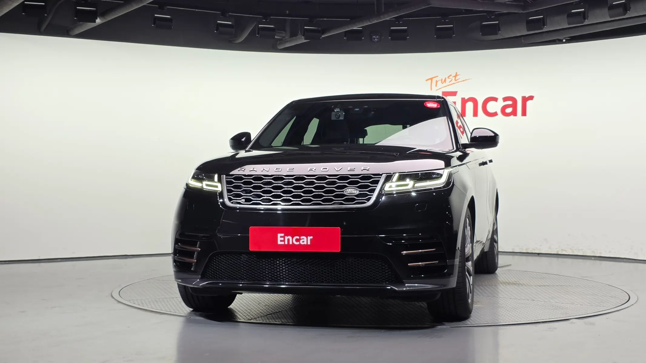 Land Rover 레인지로버 벨라 3.0 D300 R- SE 2017 3/37