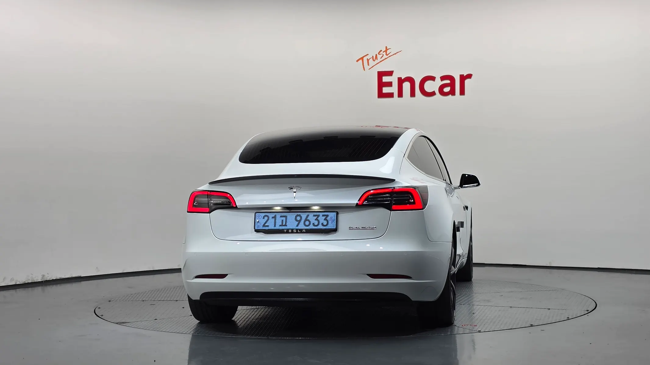 Tesla 3 AWD 2020 3/5