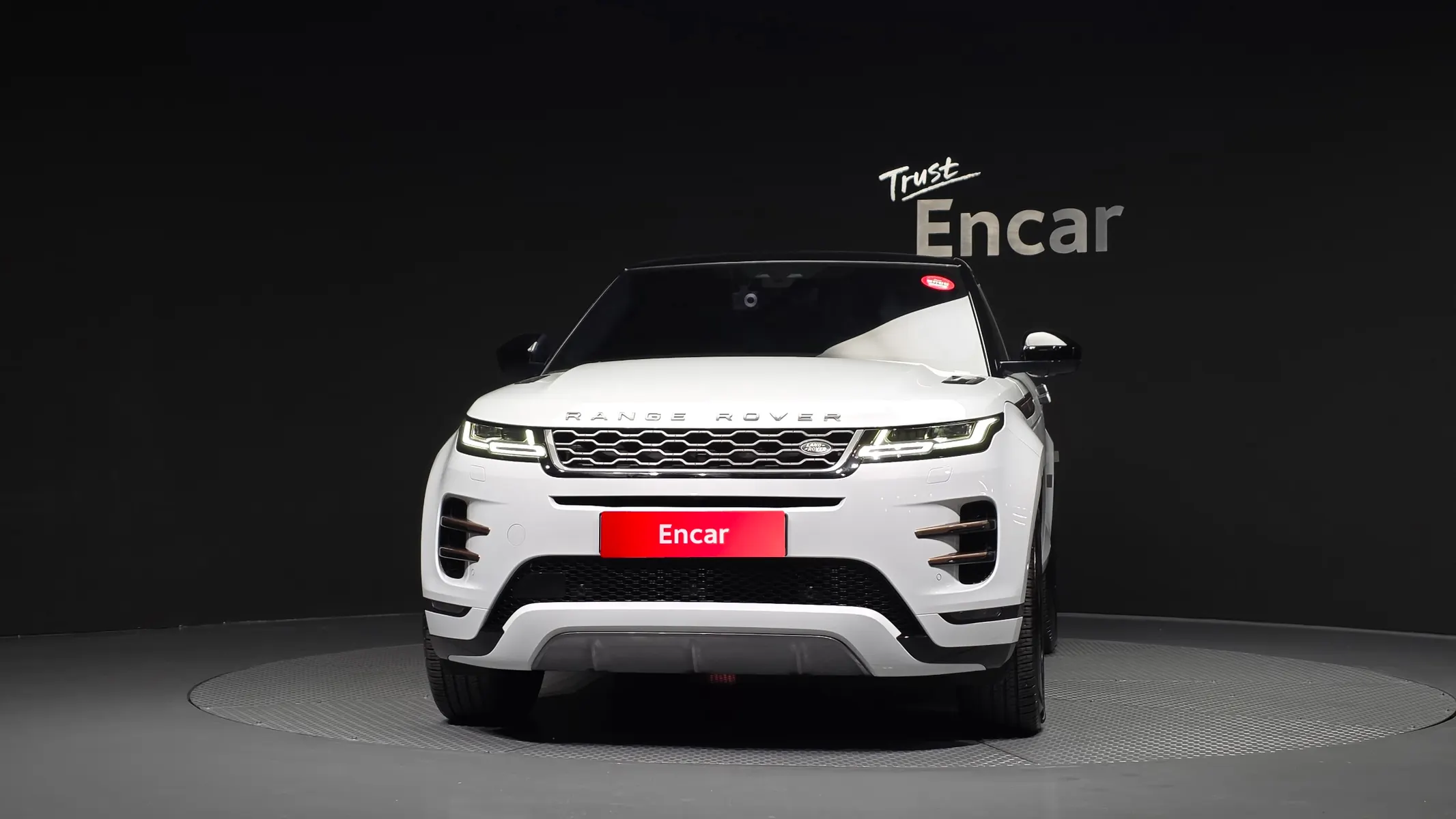 Land Rover 2 D180 2019 3/32