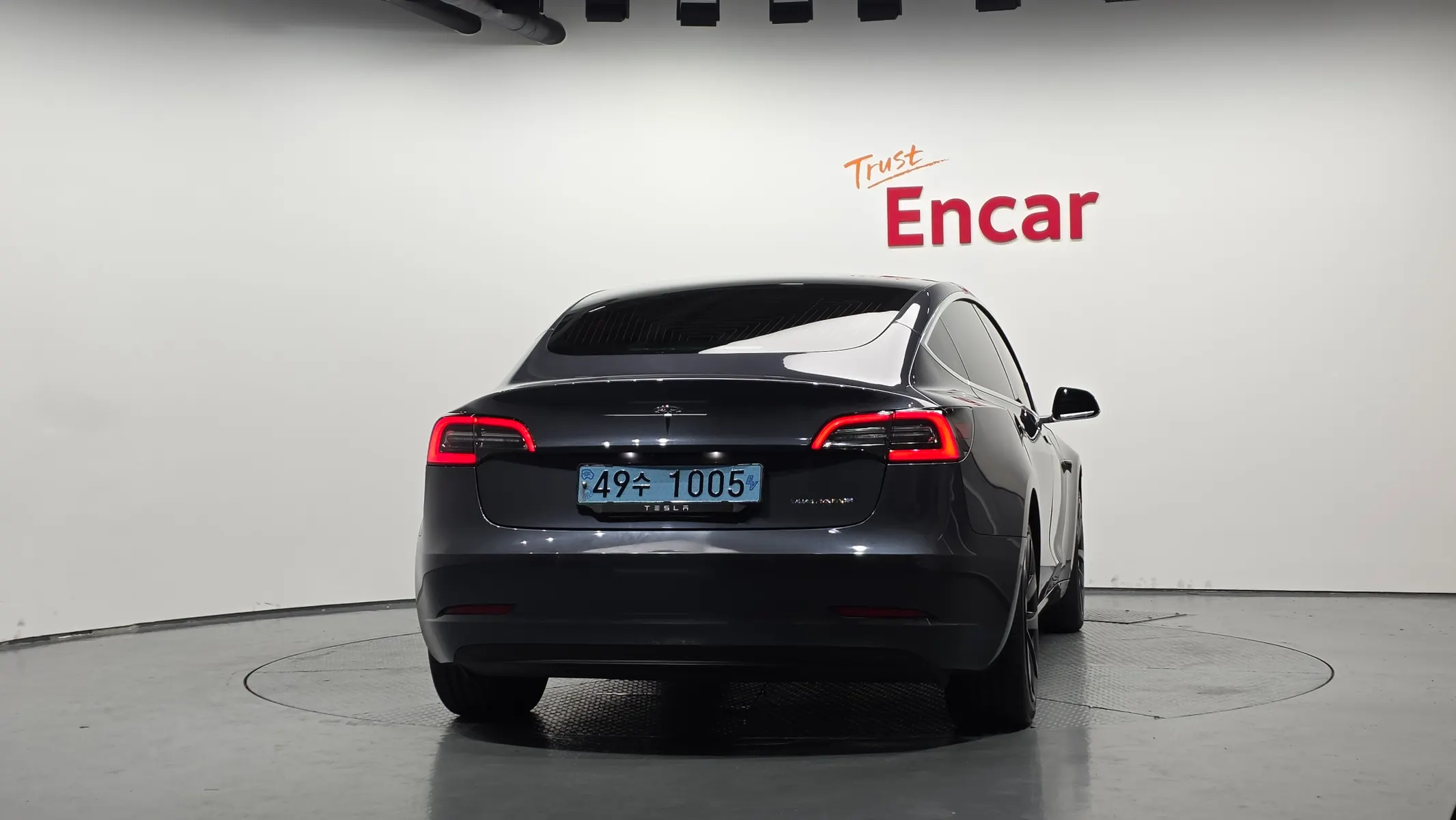 Tesla 3 AWD 2020 3/5