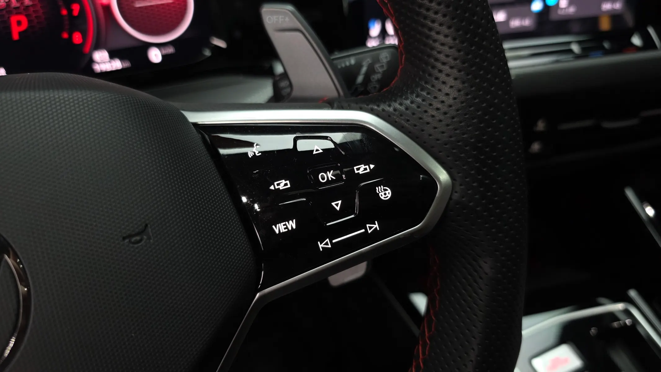 Volkswagen 8 2.0 GTI 2024 39/40