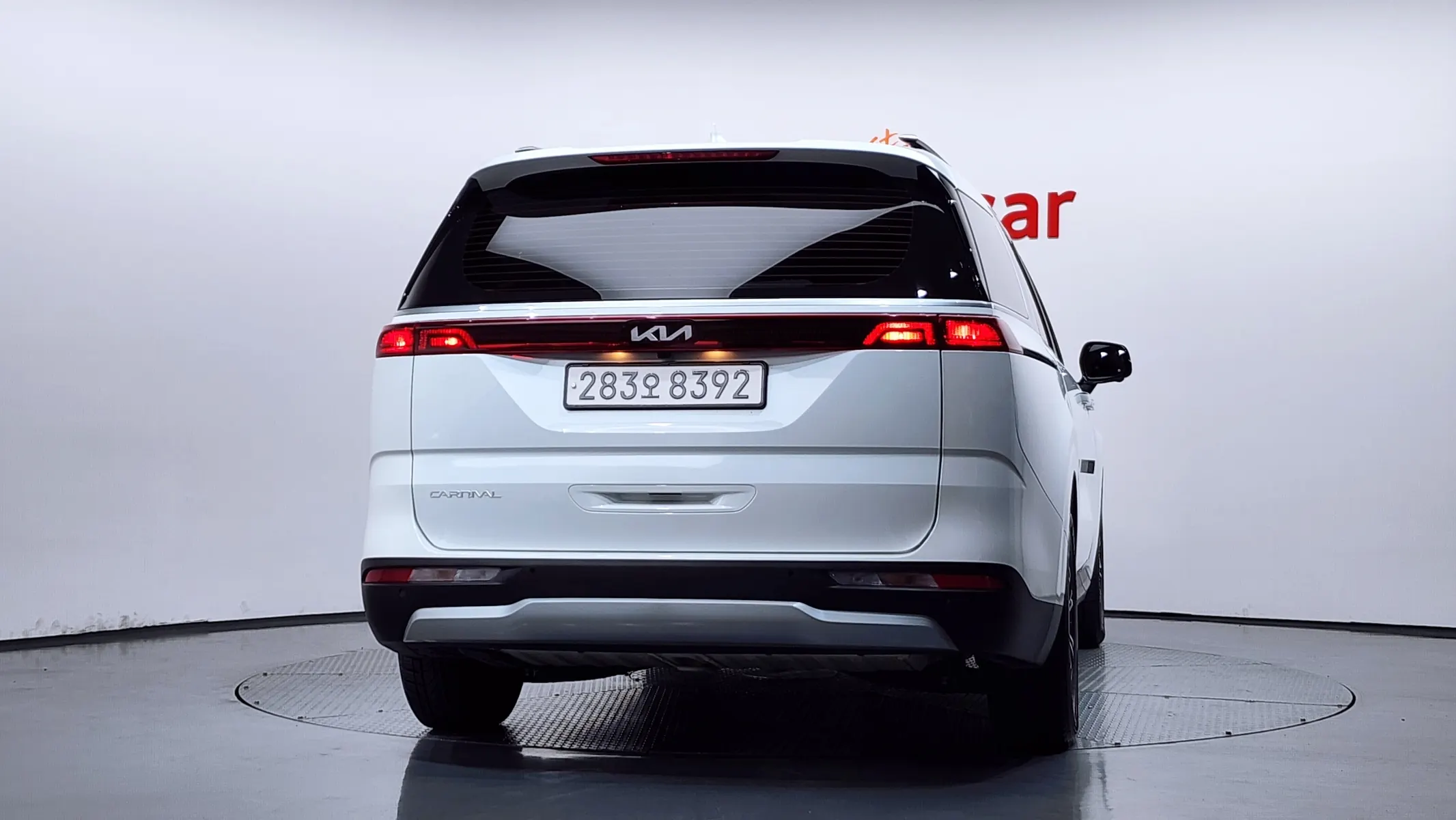 Kia Carnival 9 2022 3/5