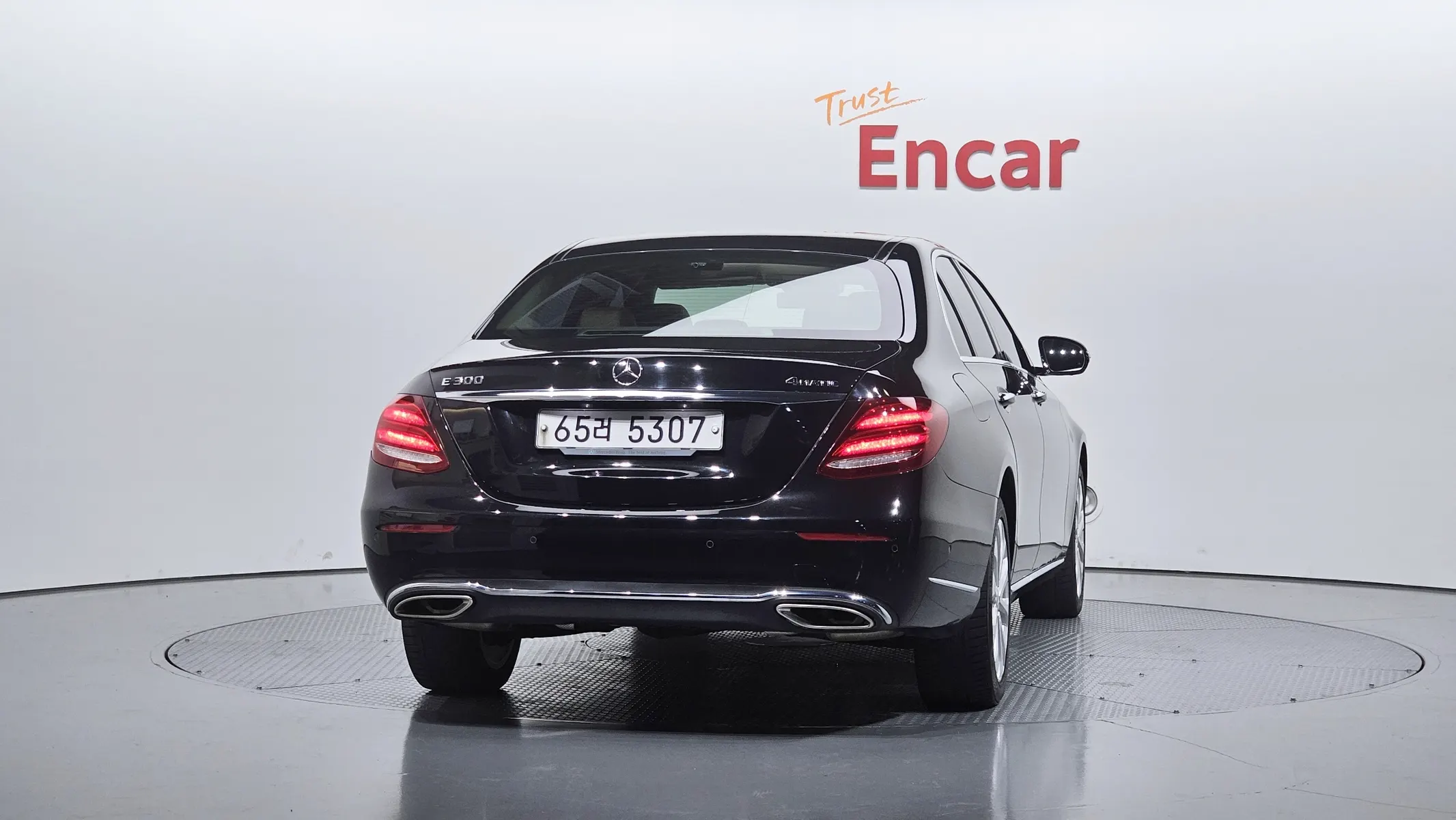 Mercedes-Benz E-Class W213 E300 4MATIC 2018 3/34