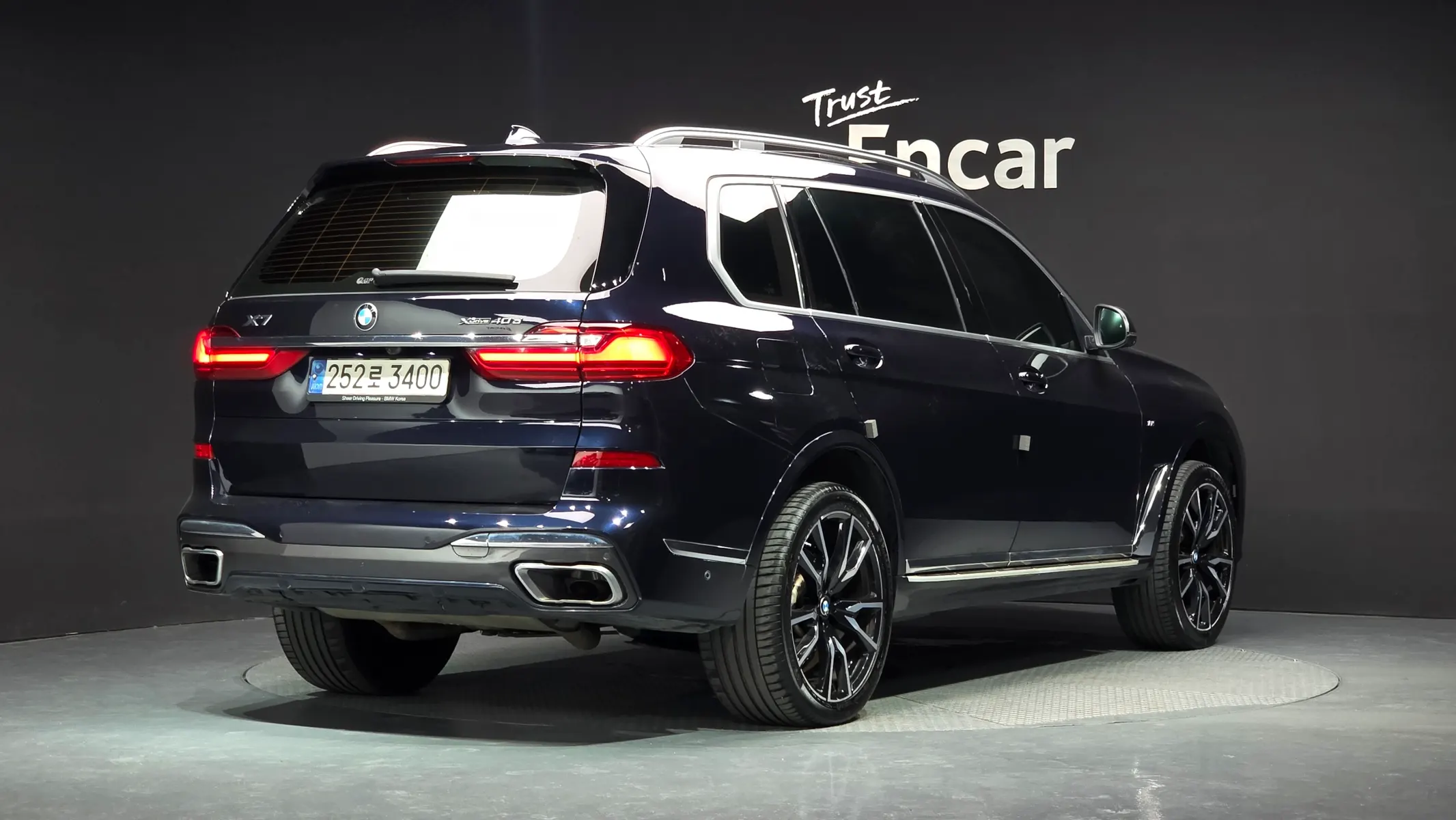 BMW X7 (G07) xDrive 40d M 6 2021 2/36