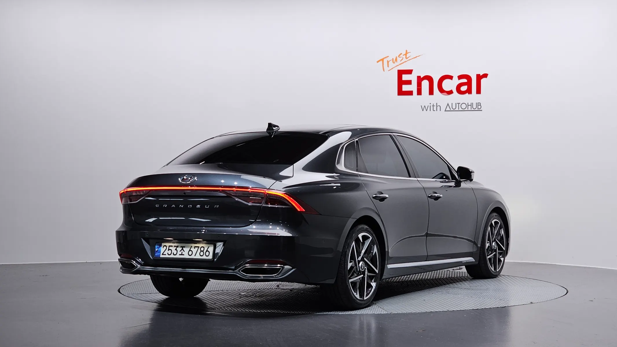 Hyundai IG 3.3 2021 2/33