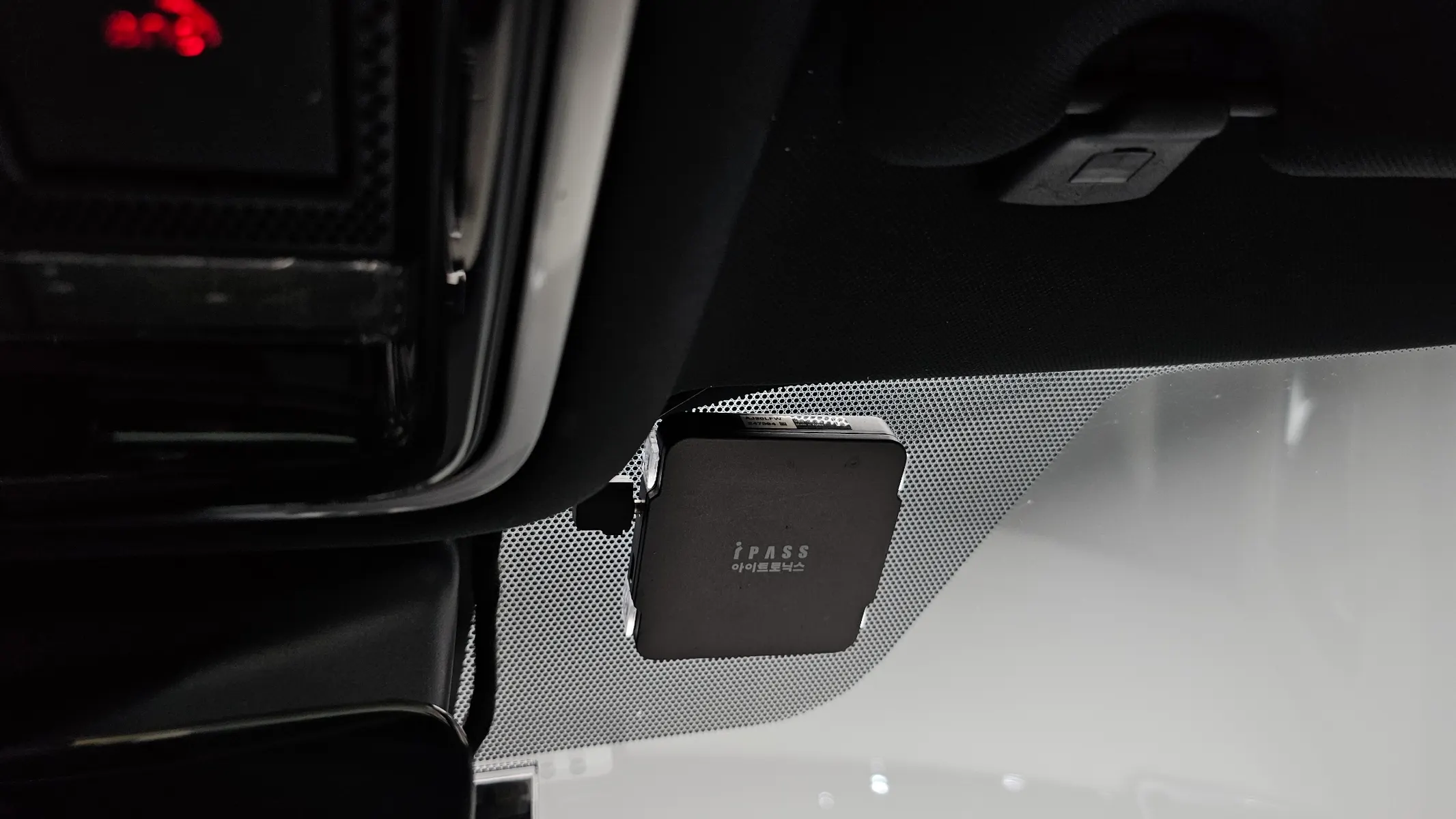 Land Rover 레인지로버 벨라 3.0 D300 R- HSE 2018 41/42