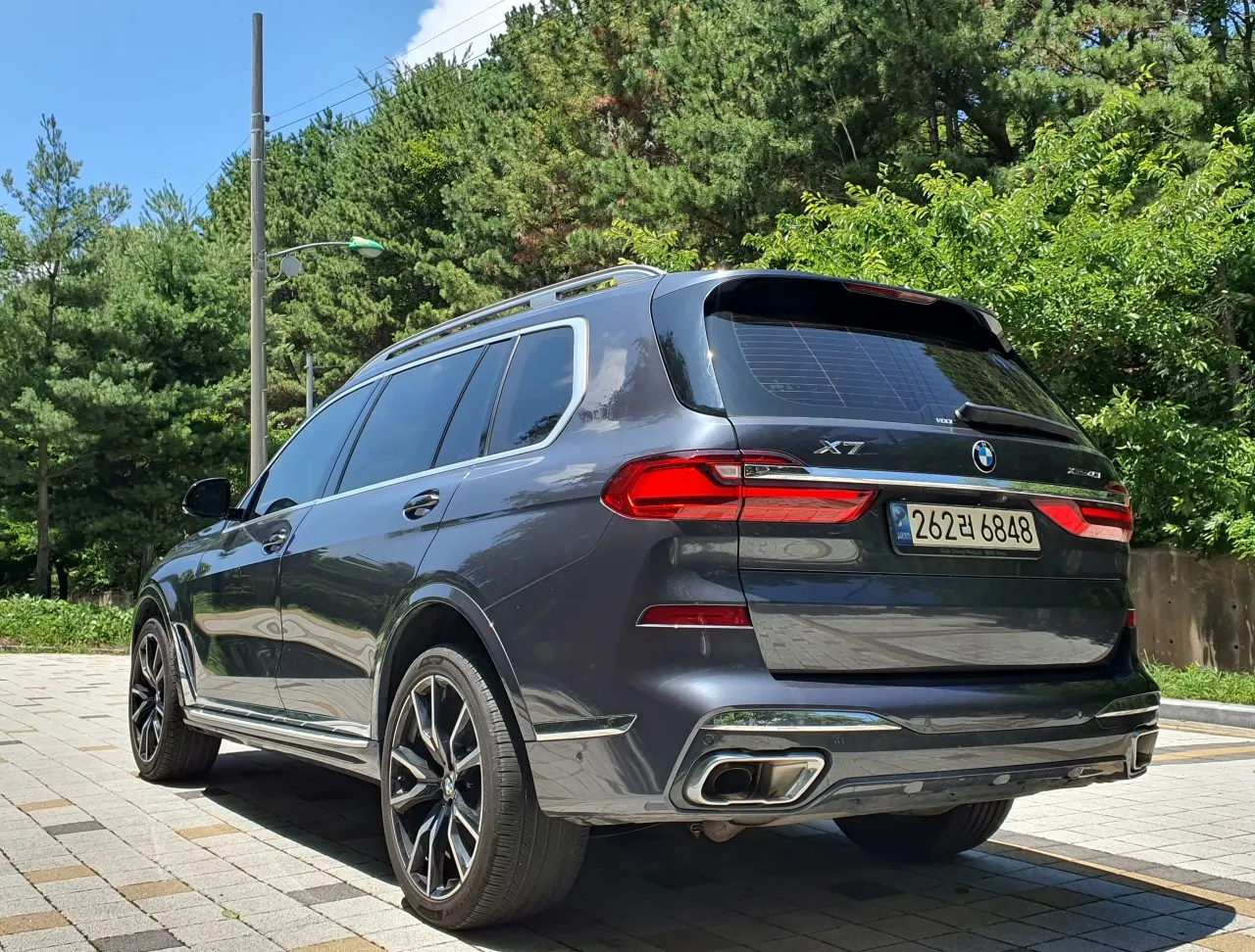 BMW X7 (G07) xDrive 40i M 6 2021 2/14