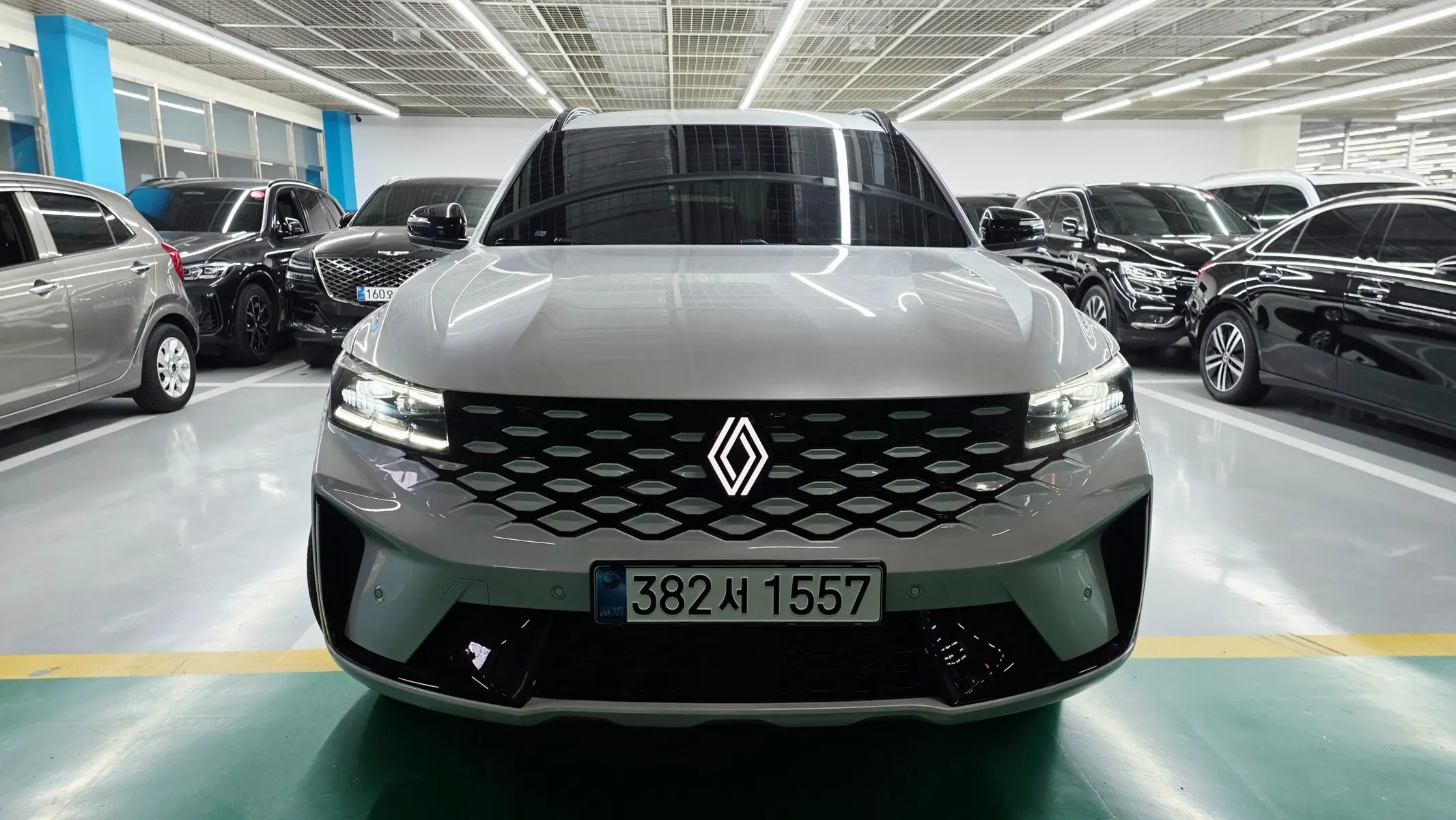 Renault Korea 그랑 콜레오스 1.5 E-TECH 2WD 2026 2/5