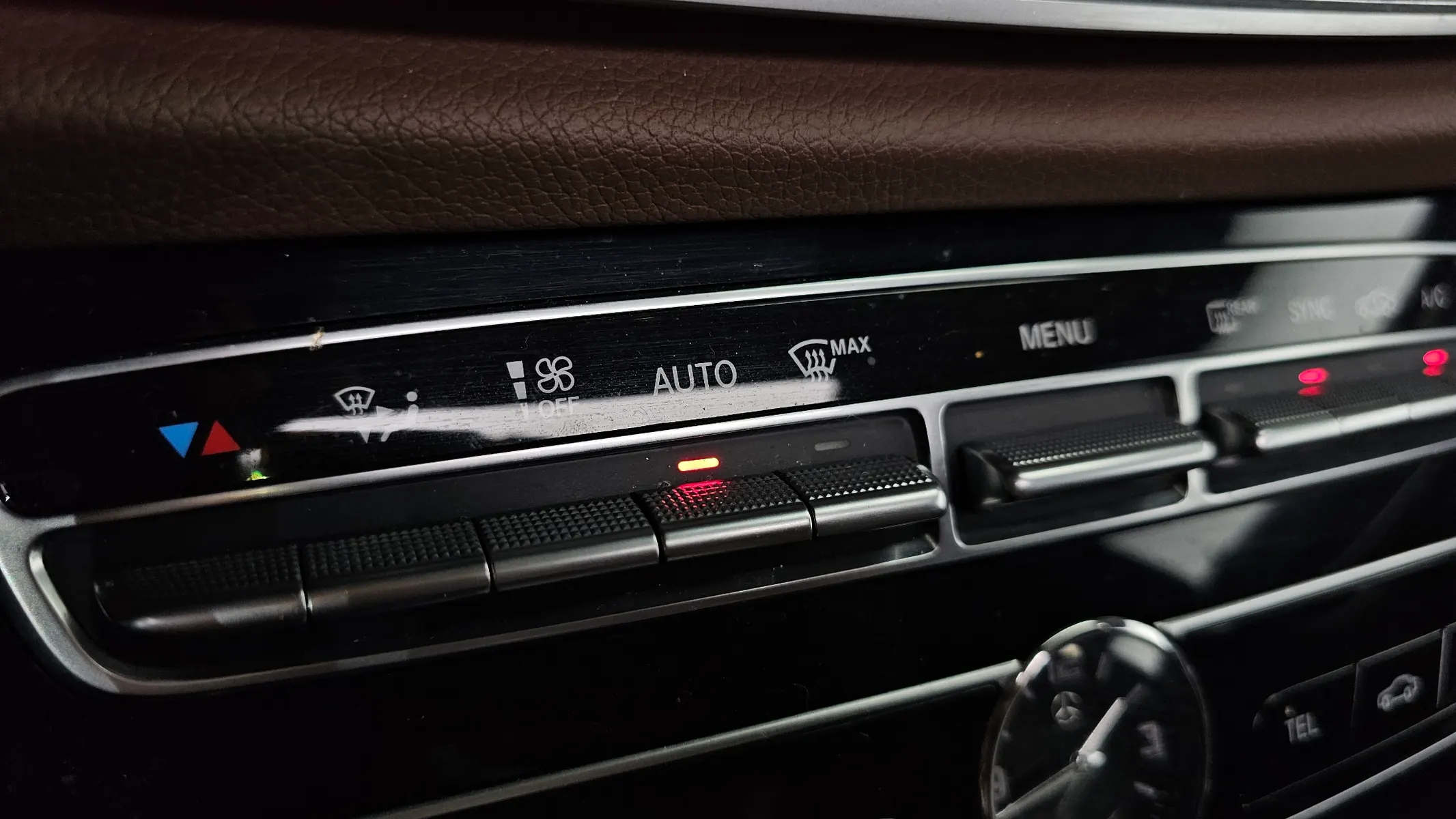 Mercedes-Benz E-Class W213 E220d 2016 31/32