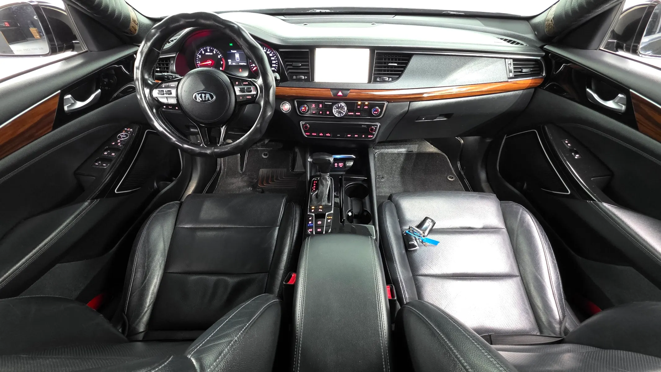 Kia K7 3.0 LPI 2017 4/5