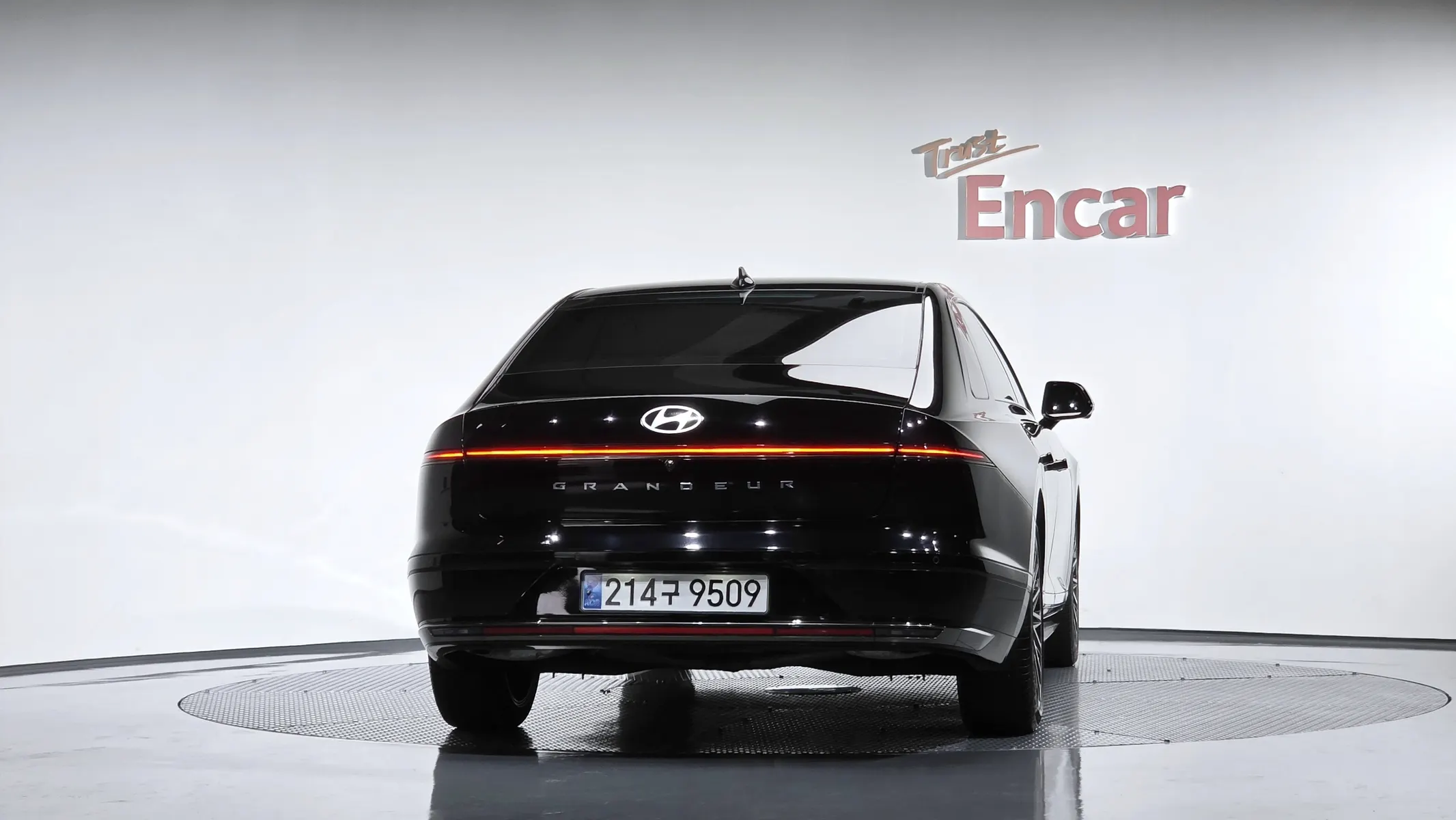 Hyundai (GN7) 2024 3/5