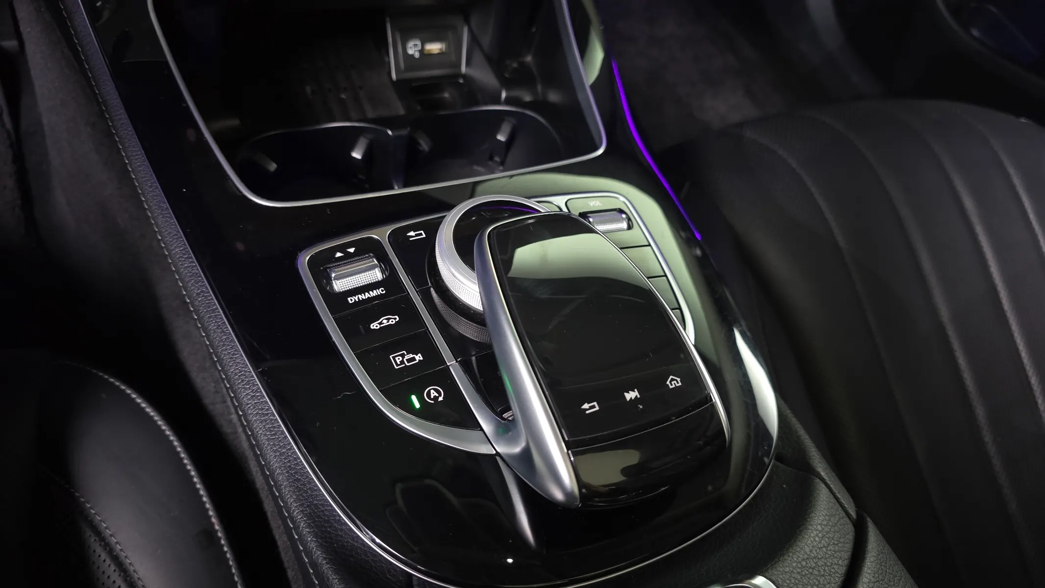 Mercedes-Benz E-Class W213 E450 4MATIC 2020 35/36