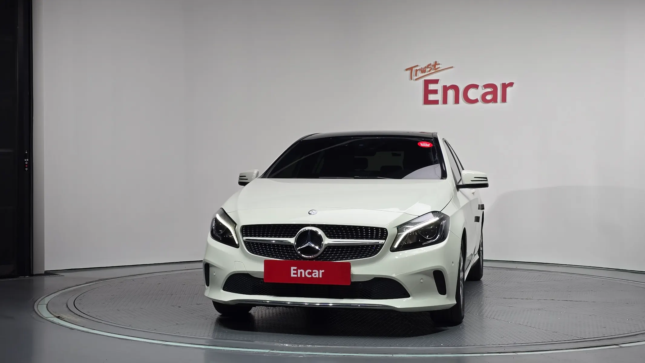 Mercedes-Benz A-Class W176 A200 2016 3/21
