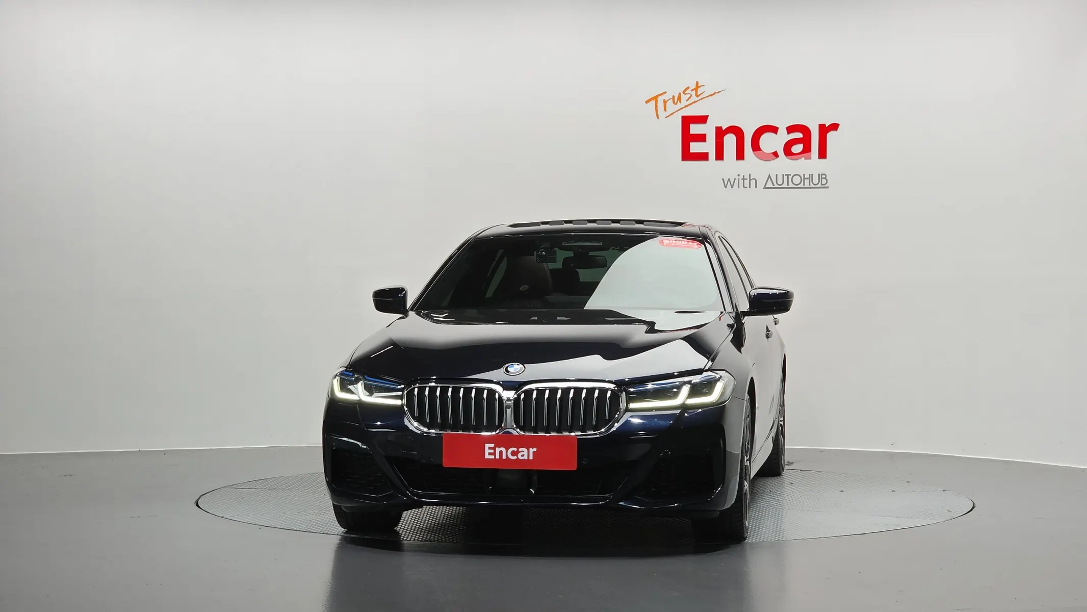 BMW 5 Series (G30) 530e M 2021 2/34