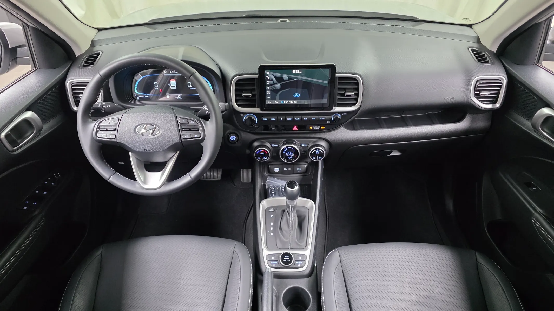 Hyundai Venue 1.6 2025 4/5