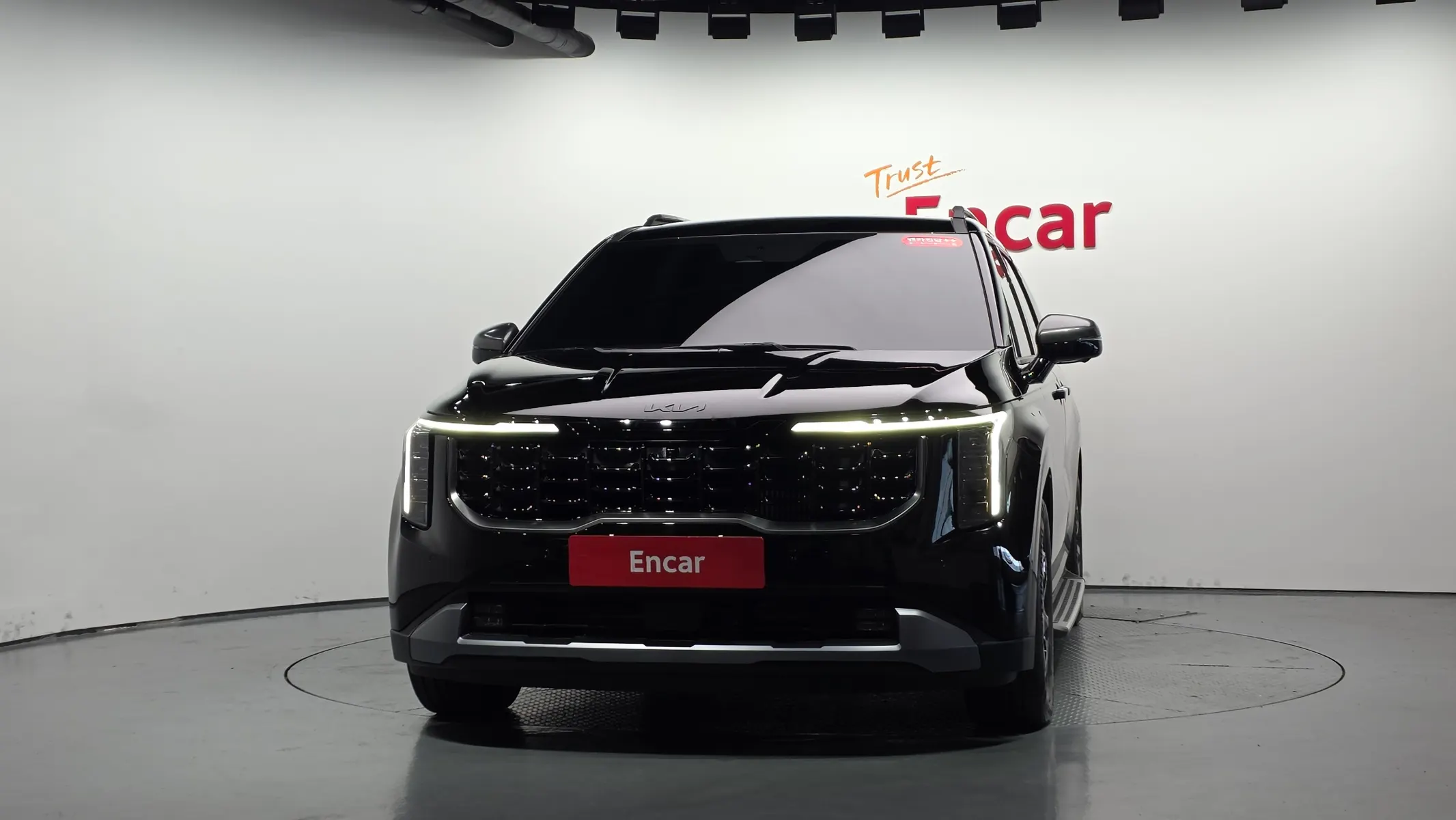Kia 4 HEV 9 X Line 2025 2/5