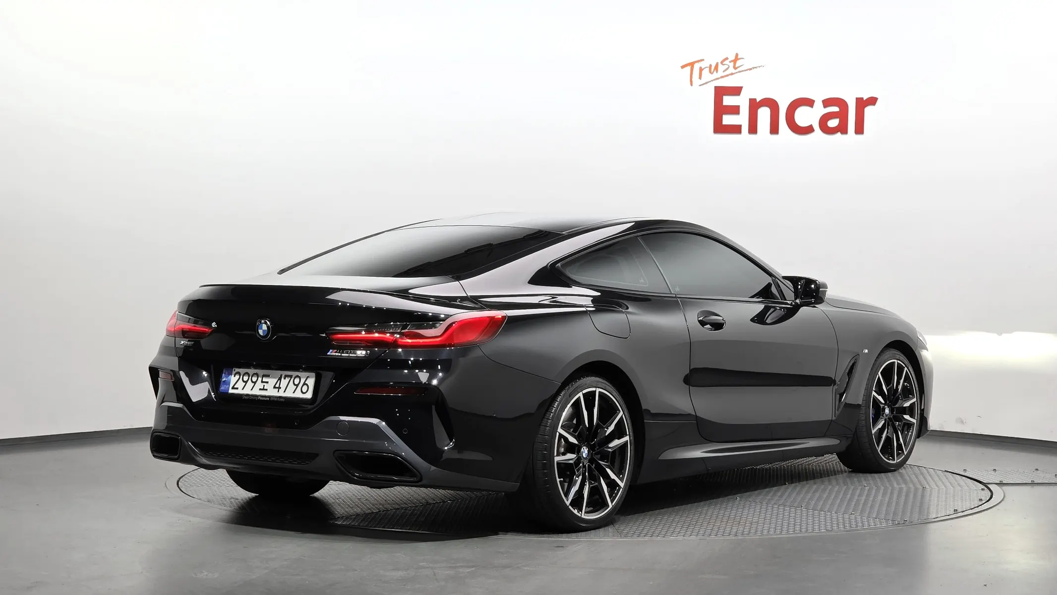 BMW 8 Series (G15) M850i xDrive 2023 2/21