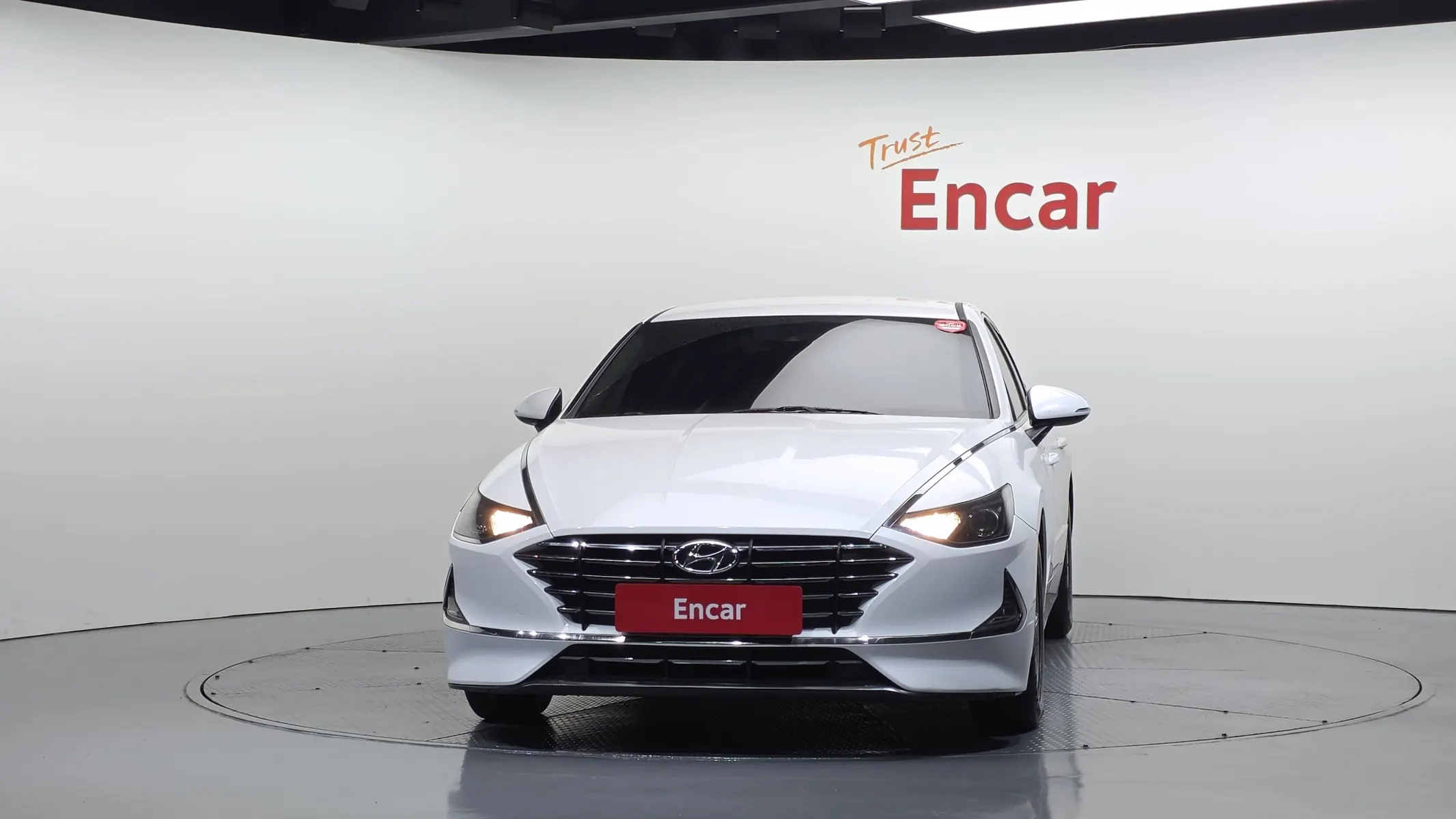 Hyundai (DN8) 2.0 LPG() 2020 2/5