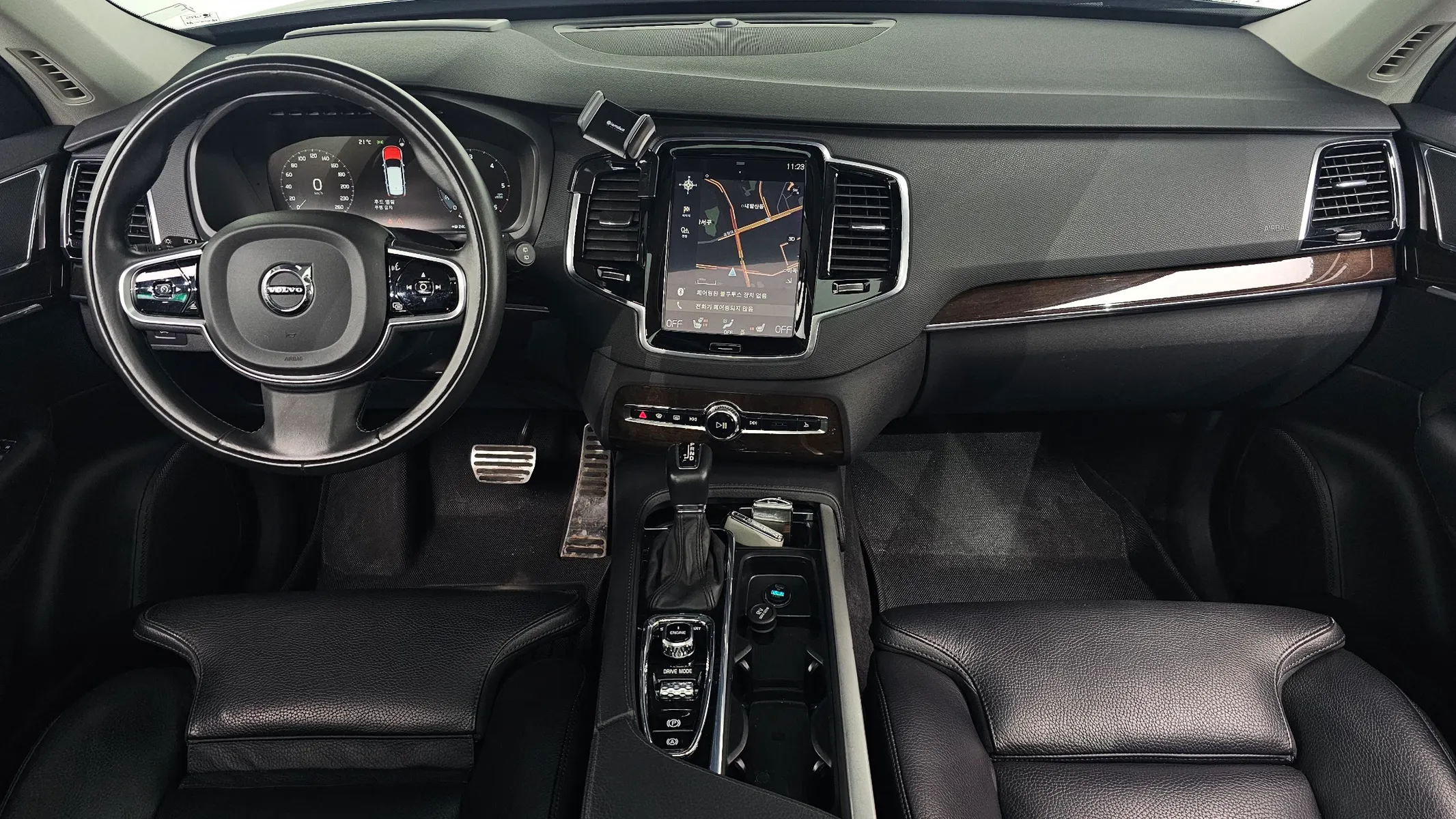 Volvo XC90 2 D5 2016 4/5