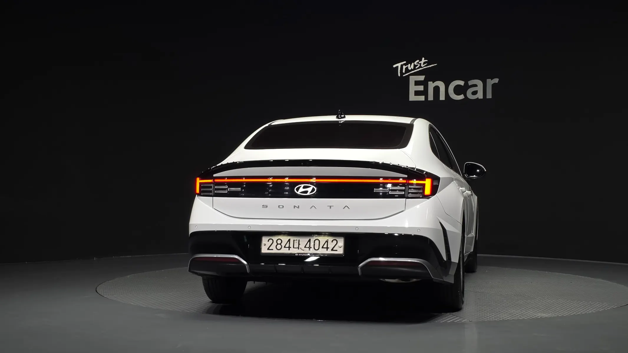 Hyundai (DN8) 2.0 LPG() 2024 3/5