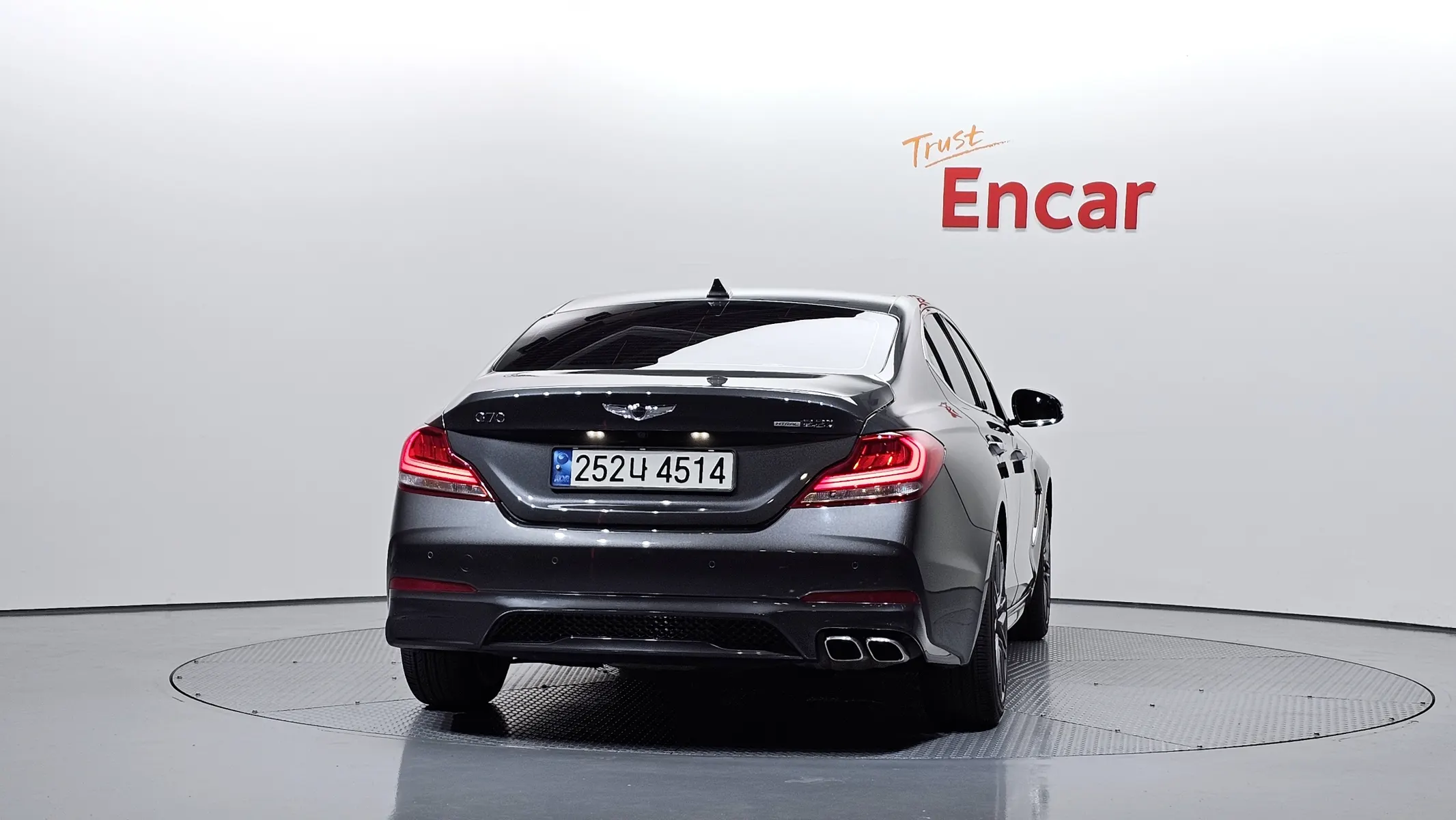 Genesis G70 2.2D AWD 2018 3/5