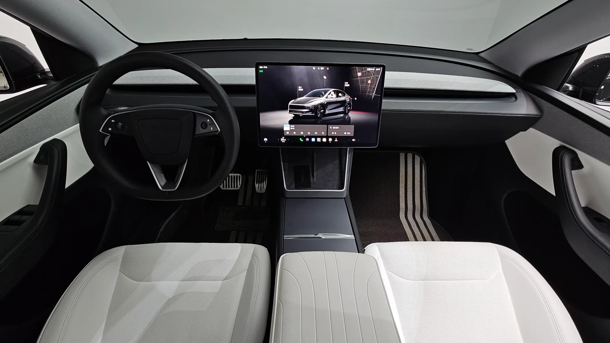 Tesla Y RWD 2025 4/5