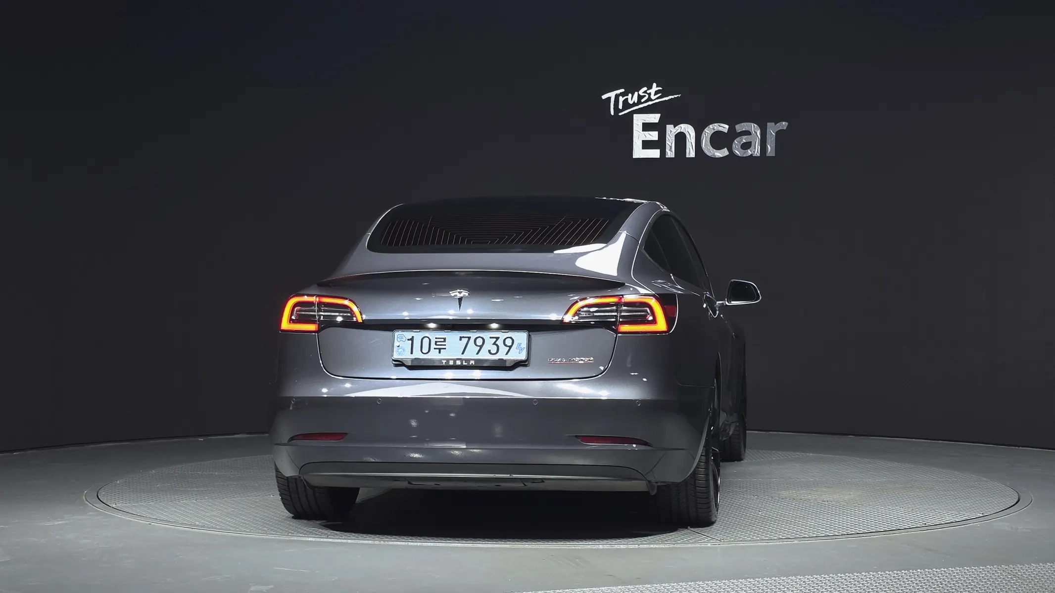 Tesla 3 AWD 2020 3/5