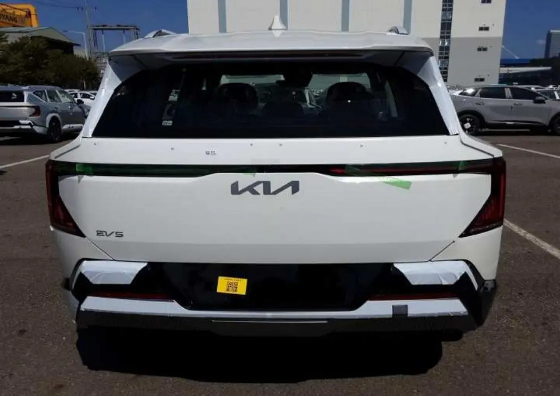 Kia EV5 2WD 2026 2/5