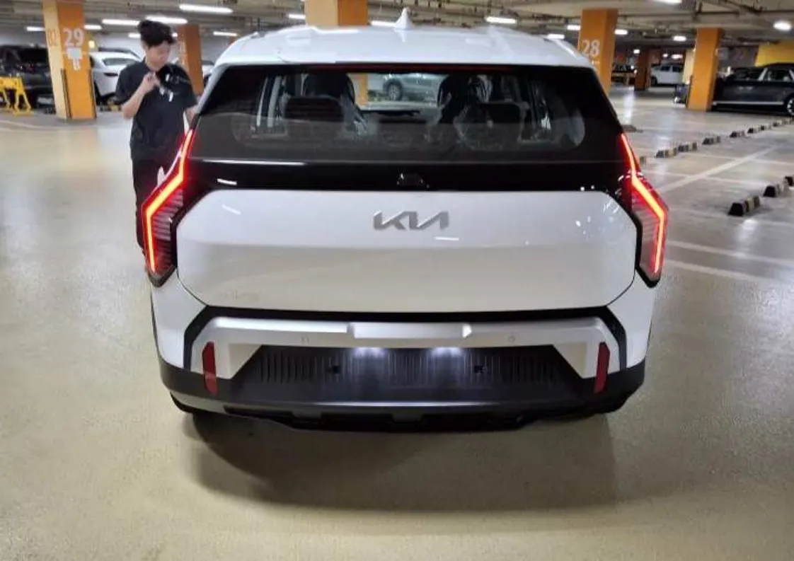Kia EV3 2WD 2026 2/5