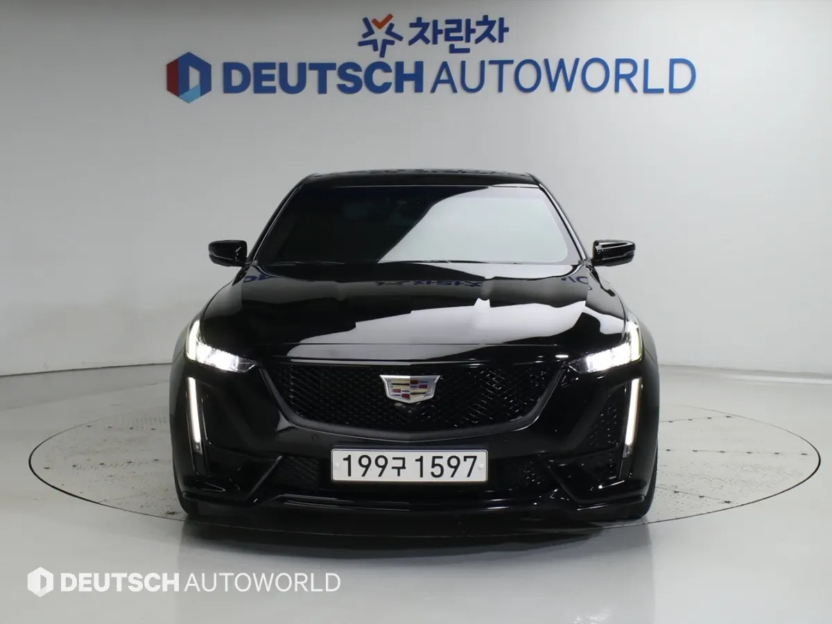 Cadillac CT5 2.0 2021 2/5