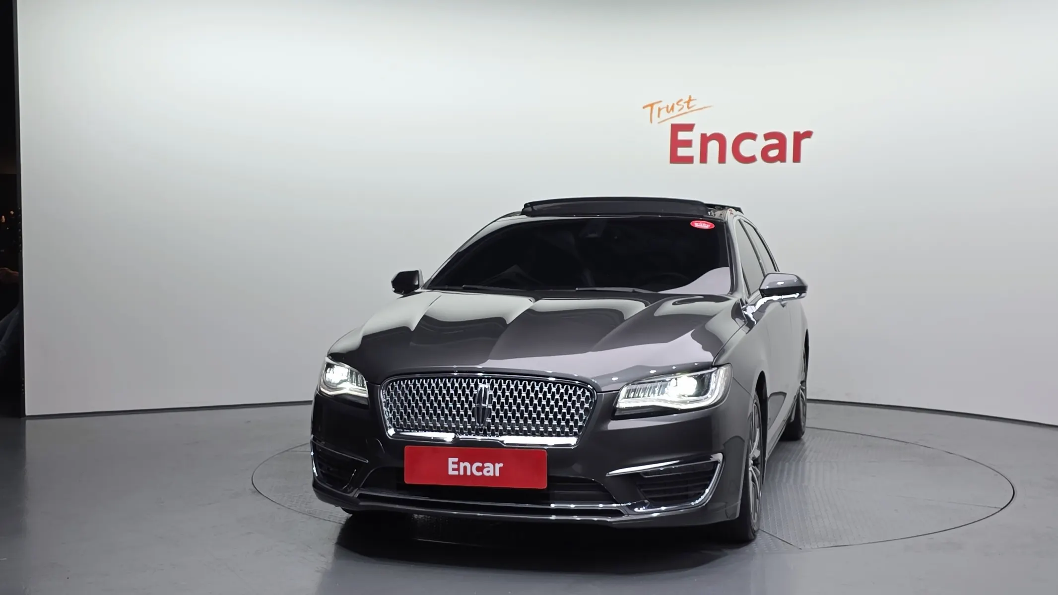 Lincoln MKZ 2018 2/5