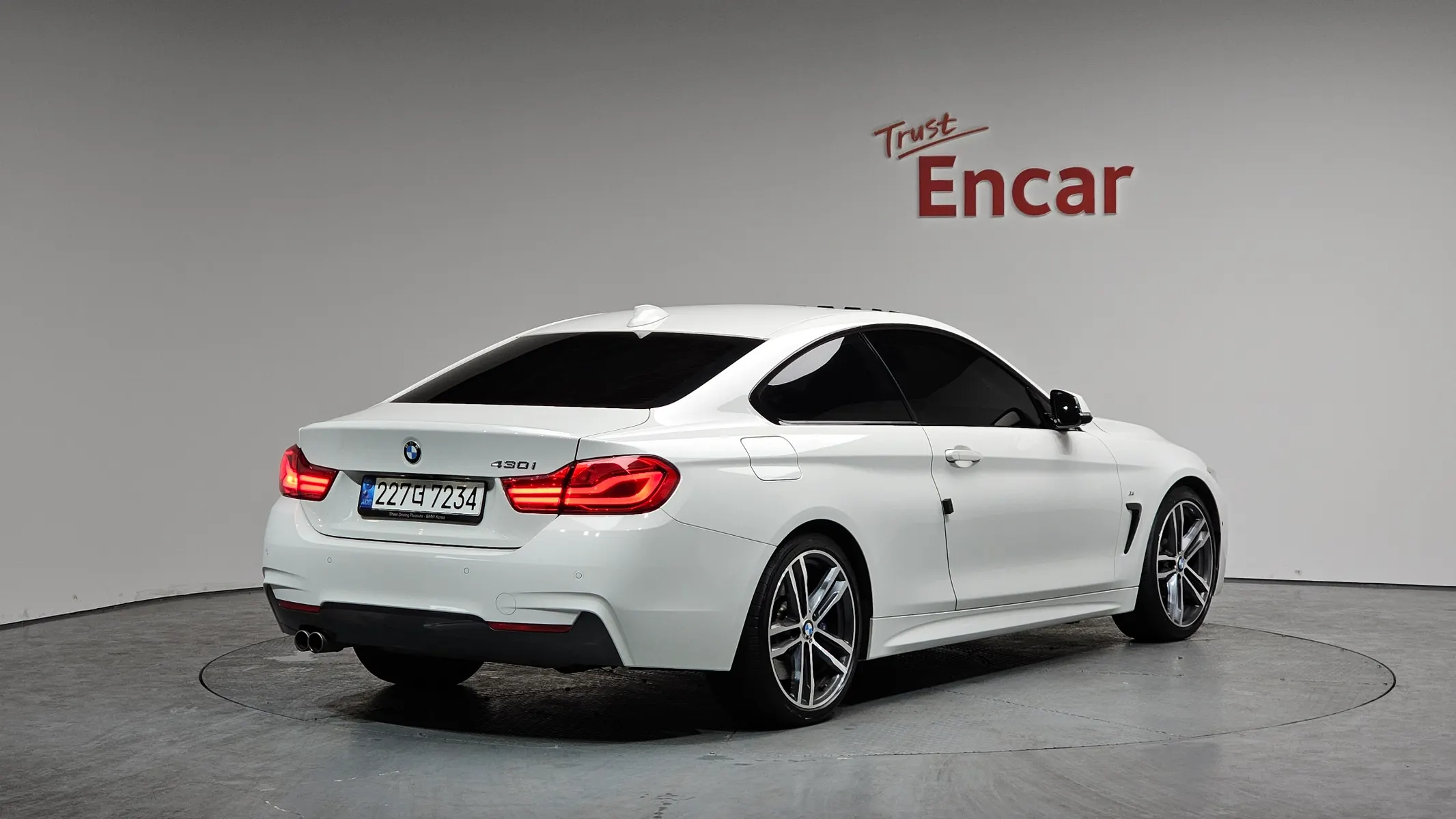 BMW 4 Series (F32) 430i M 2018 2/22