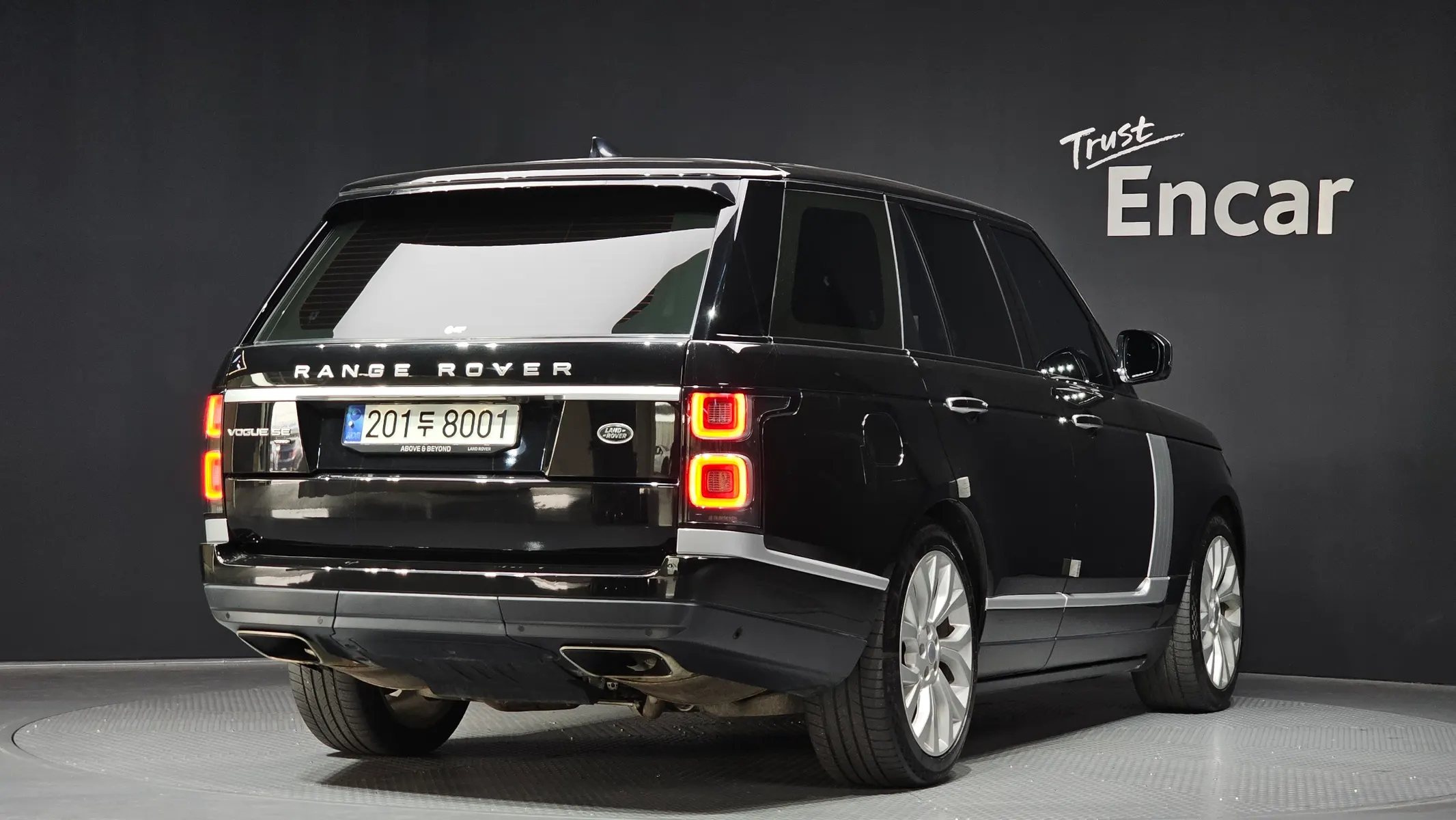 Land Rover 4 D350 Vogue SE 2021 2/21
