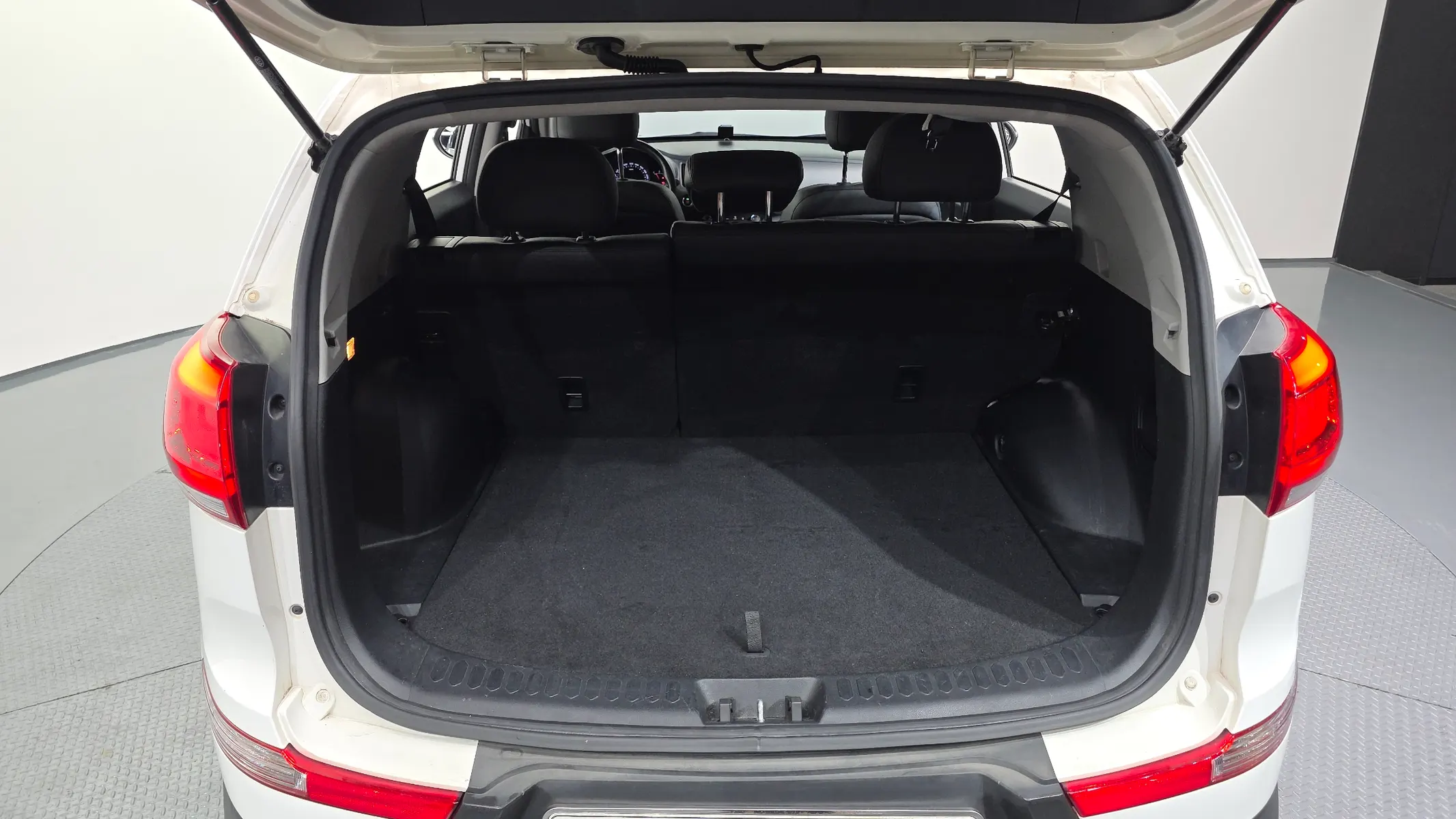 Kia R 2WD 2015 20/21
