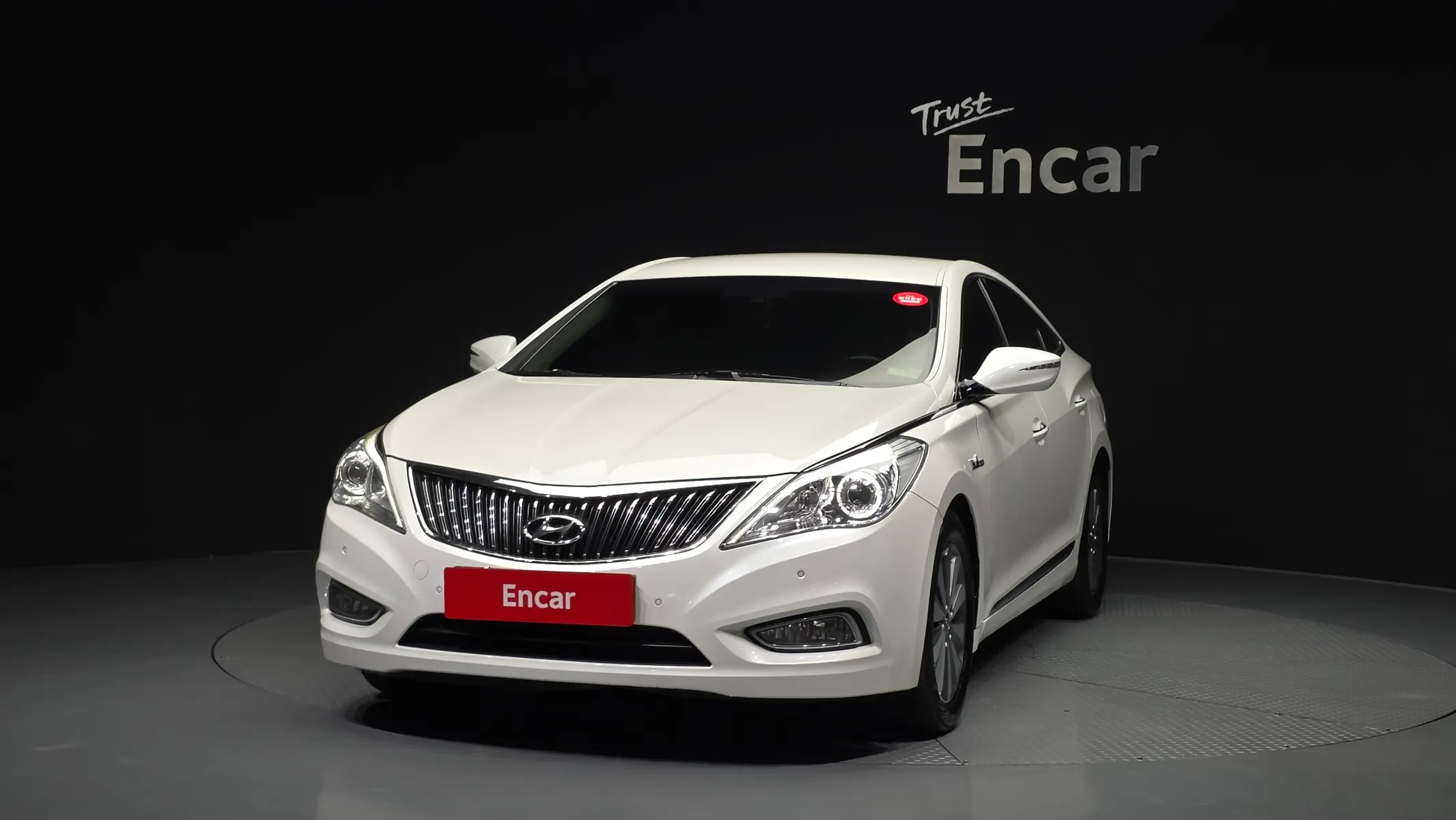 Hyundai HG 2014 2/5