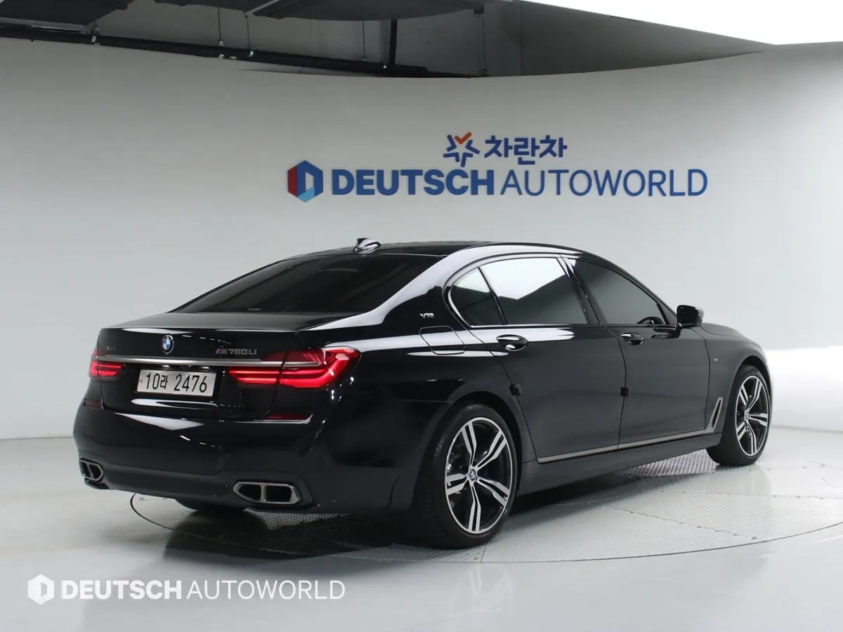 BMW 7 Series (G11) M760Li xDrive 2017 2/21