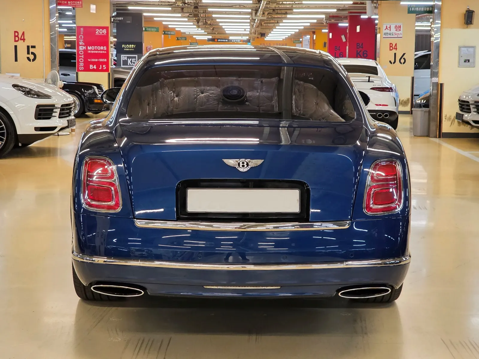 Bentley 뮬산 6.8 2017 3/5