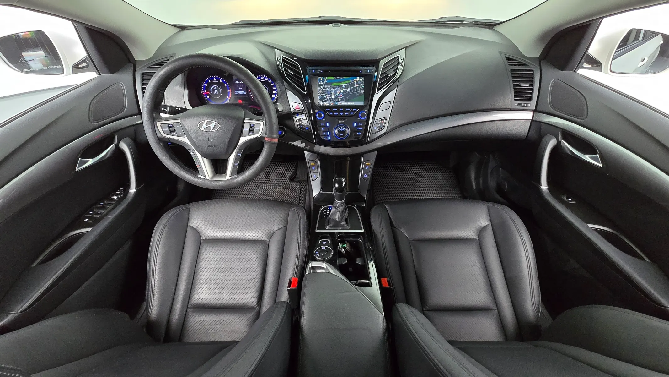 Hyundai i40 2.0 GDi 2012 3/5